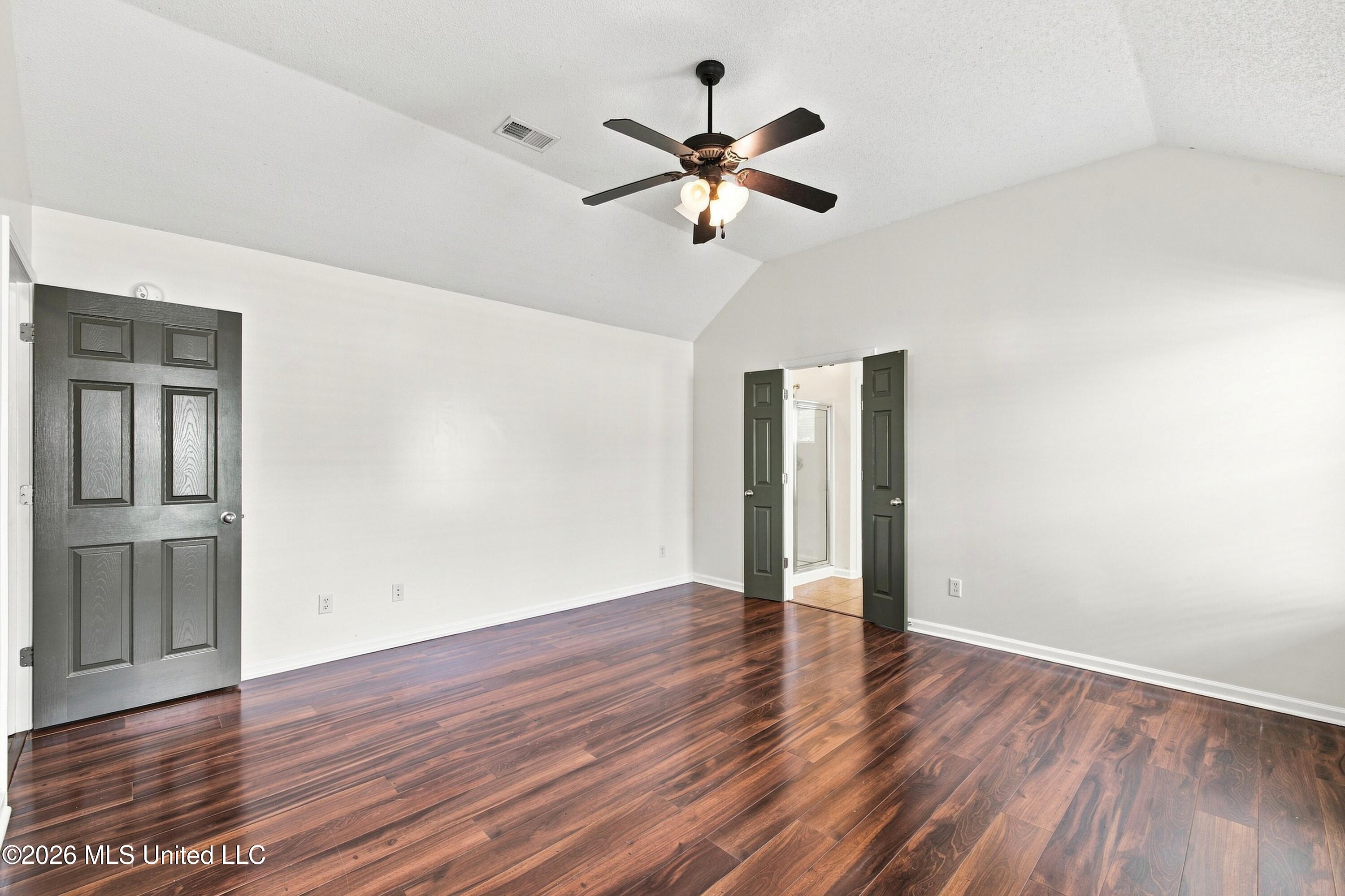 3093 Amanda Belle Property Photo 11