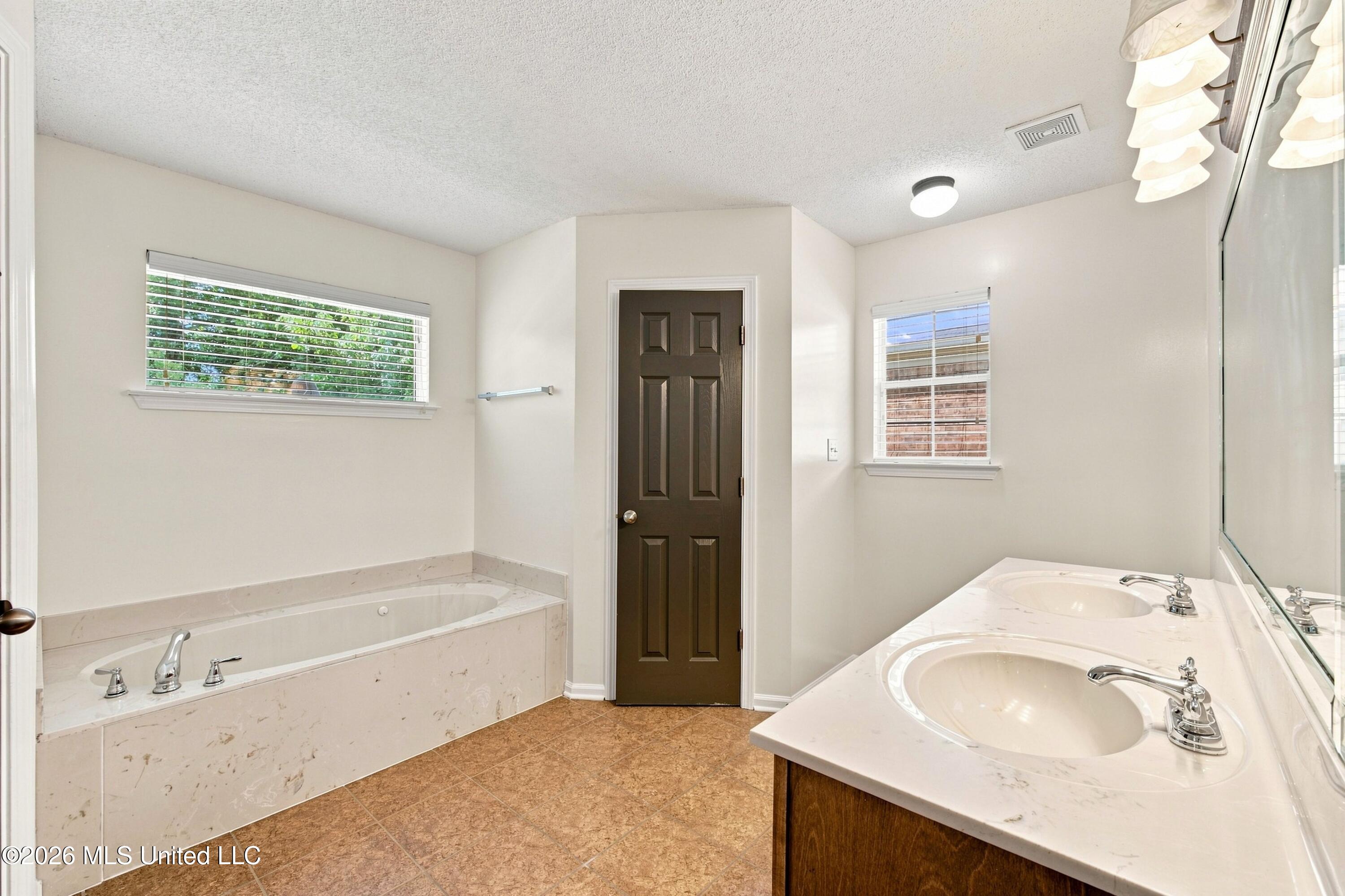3093 Amanda Belle Property Photo 13
