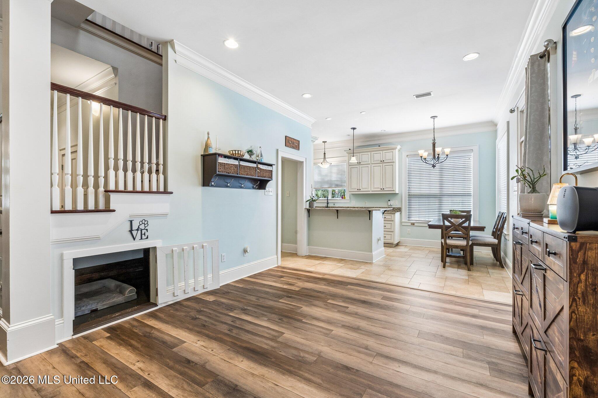 3529 Montgomery Lane Property Photo 4