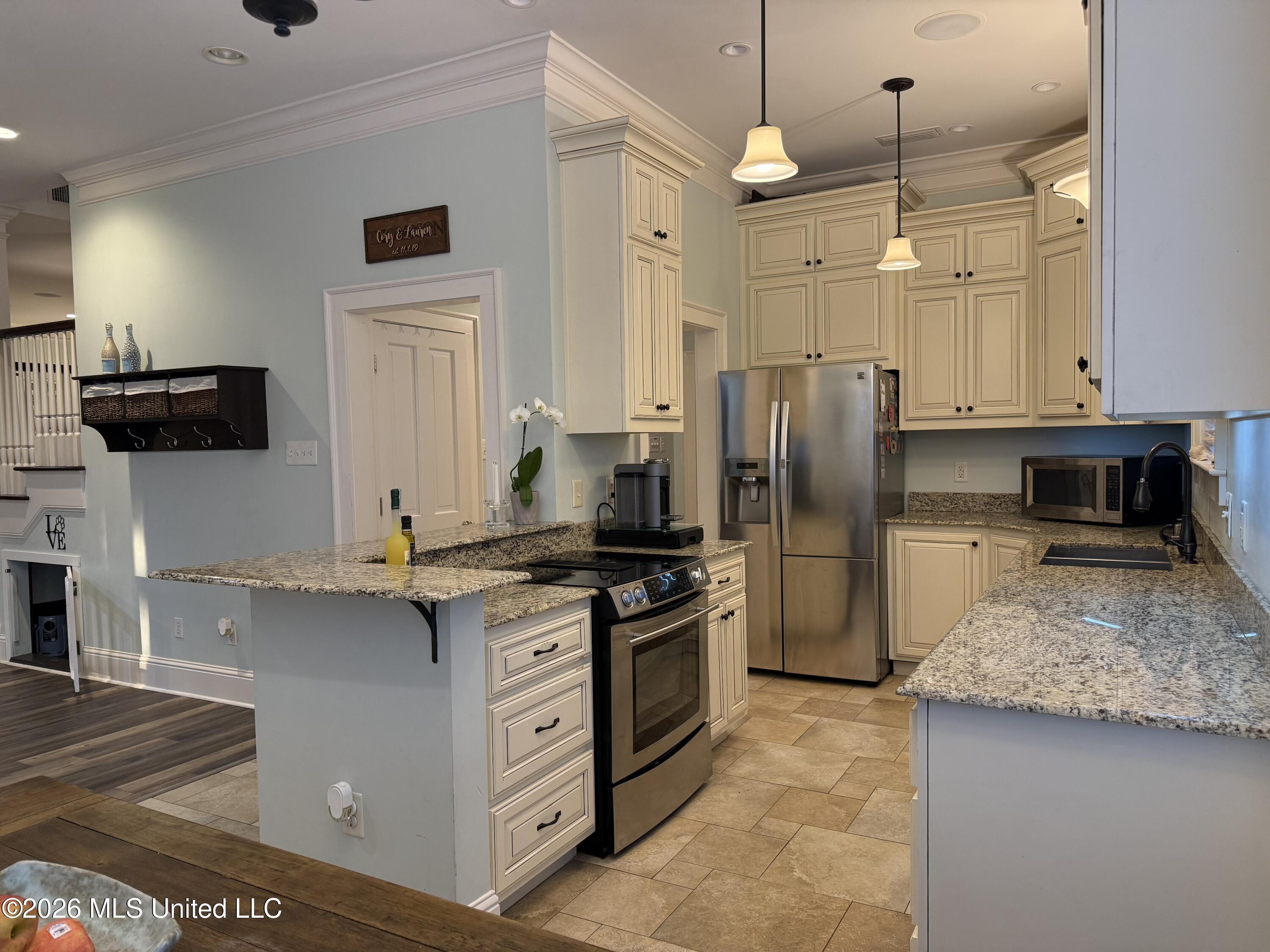 3529 Montgomery Lane Property Photo 13