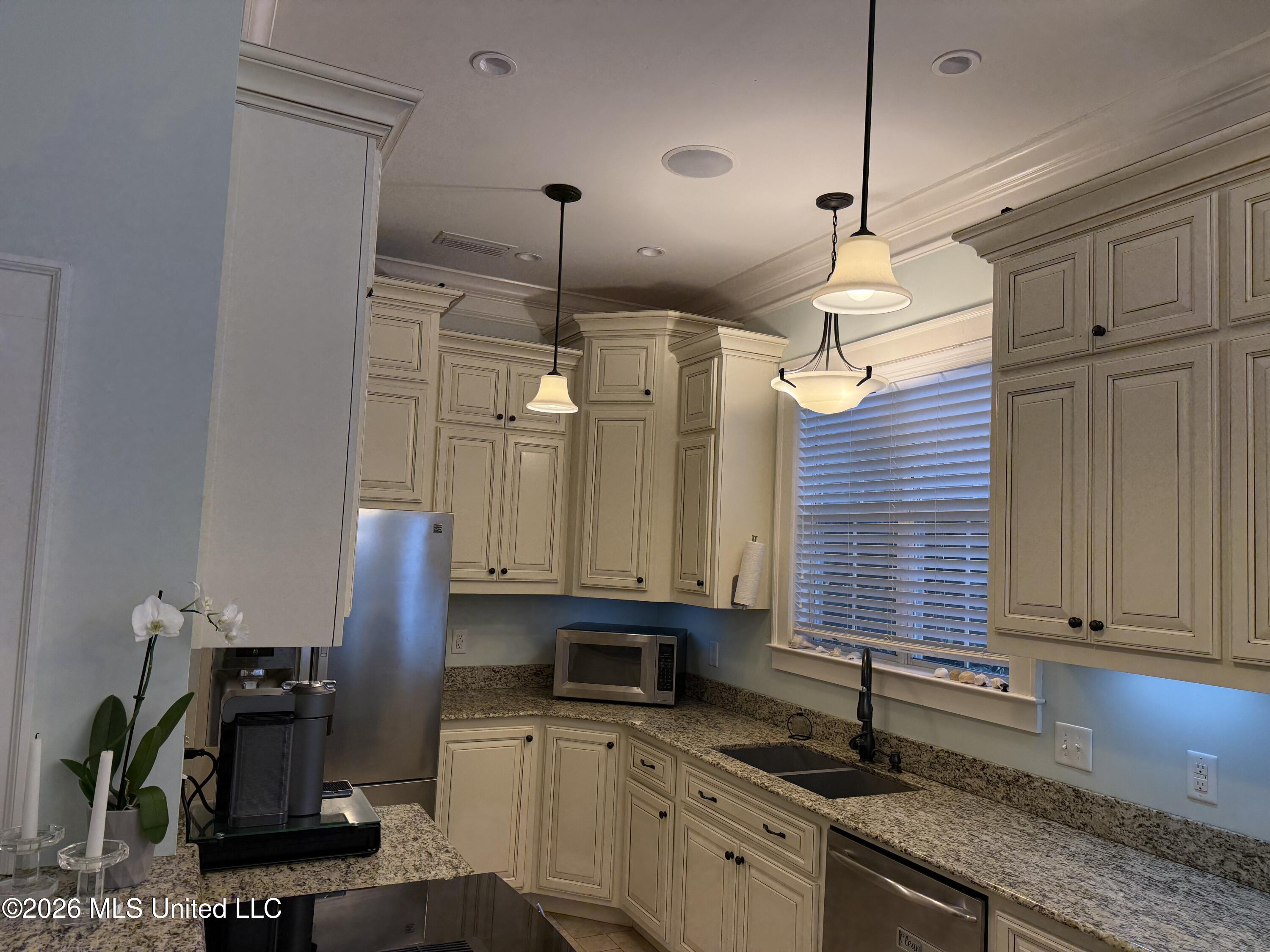 3529 Montgomery Lane Property Photo 14