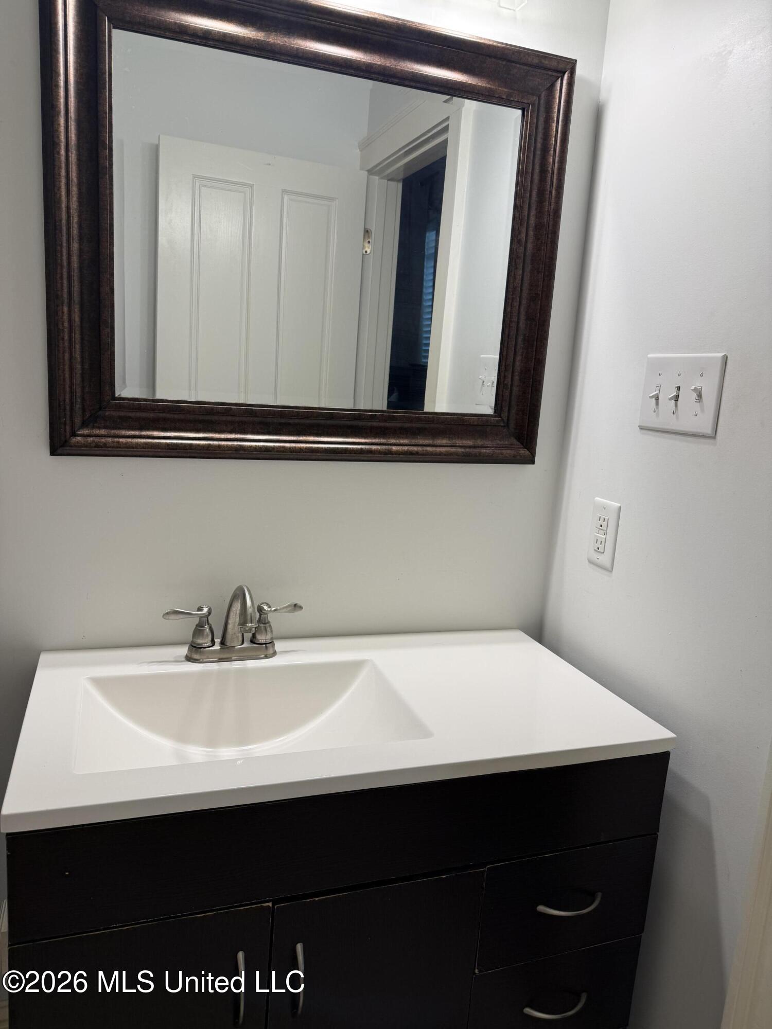 3529 Montgomery Lane Property Photo 40