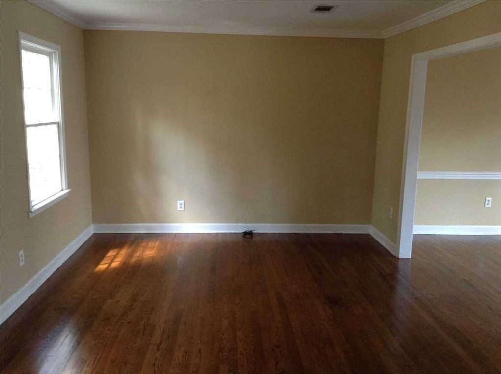5744 Orchardview Drive Property Photo 4