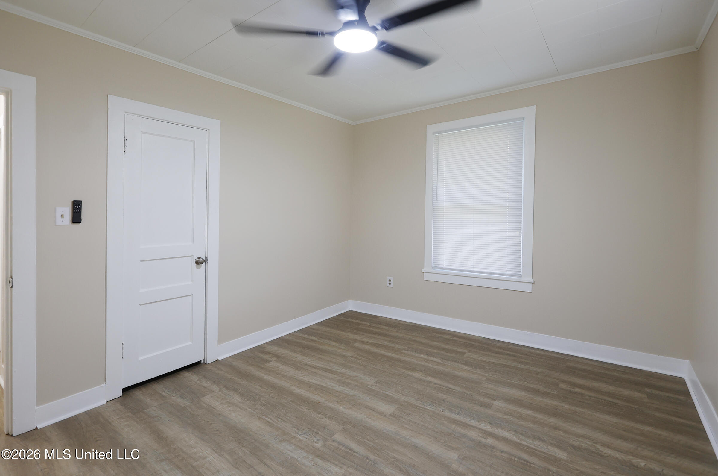 901 3rd Street Property Photo 28