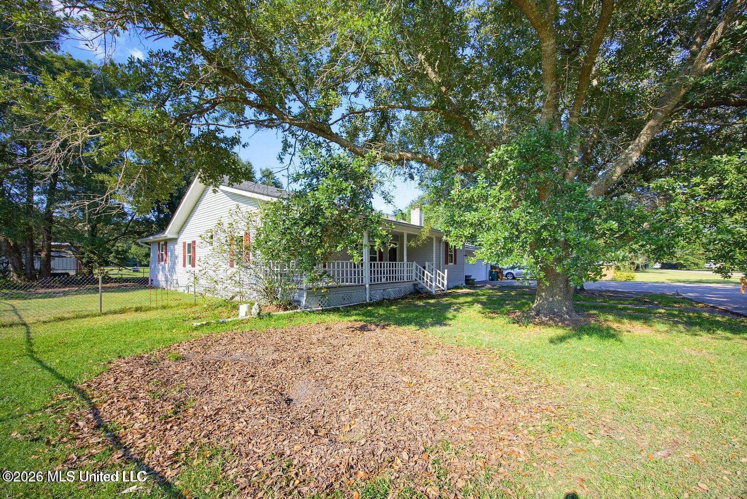 20222 Daugherty Road Property Photo 4
