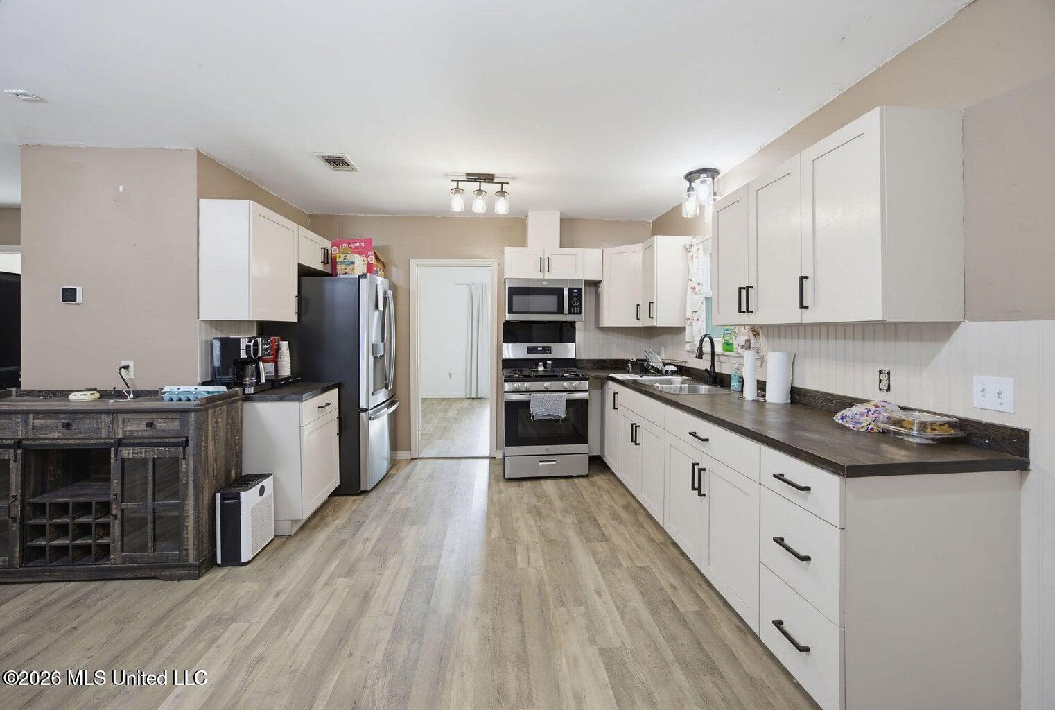 20222 Daugherty Road Property Photo 15