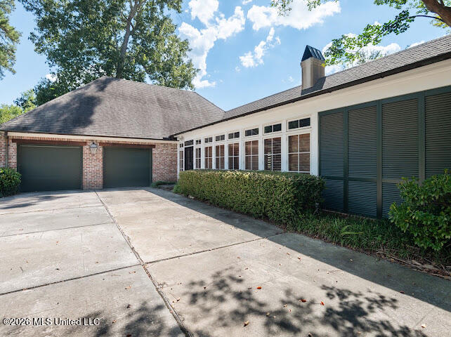17 Pear Orchard Park Property Photo 3