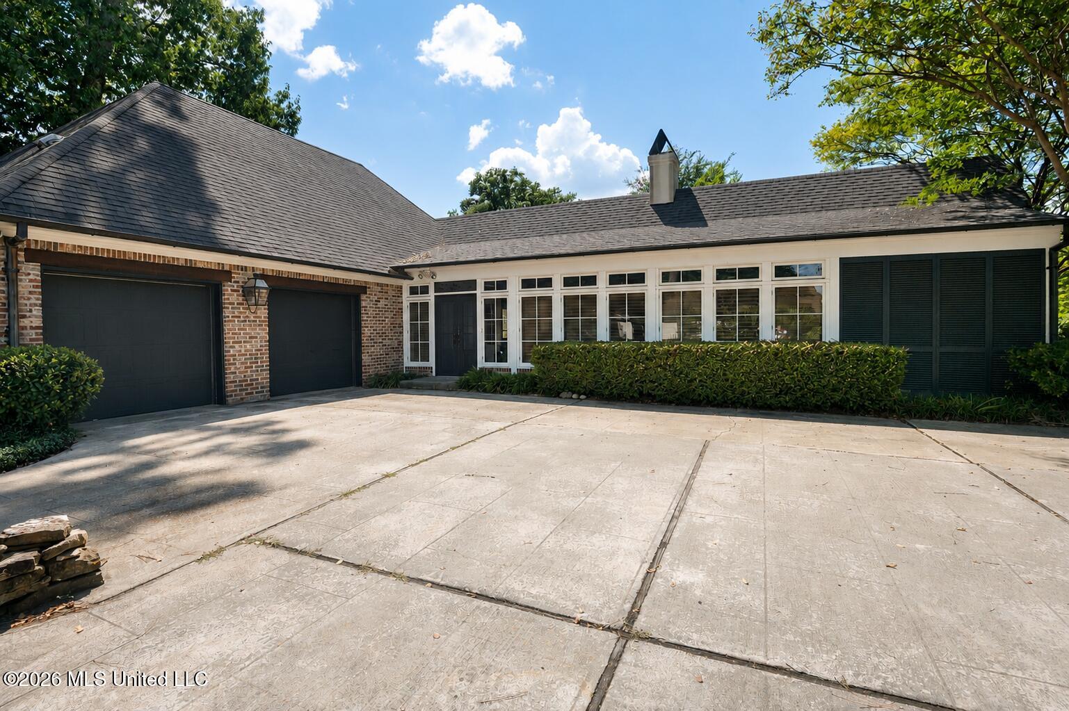 17 Pear Orchard Park Property Photo 5