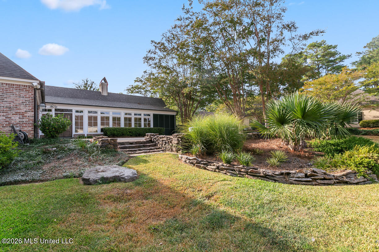 17 Pear Orchard Park Property Photo 6
