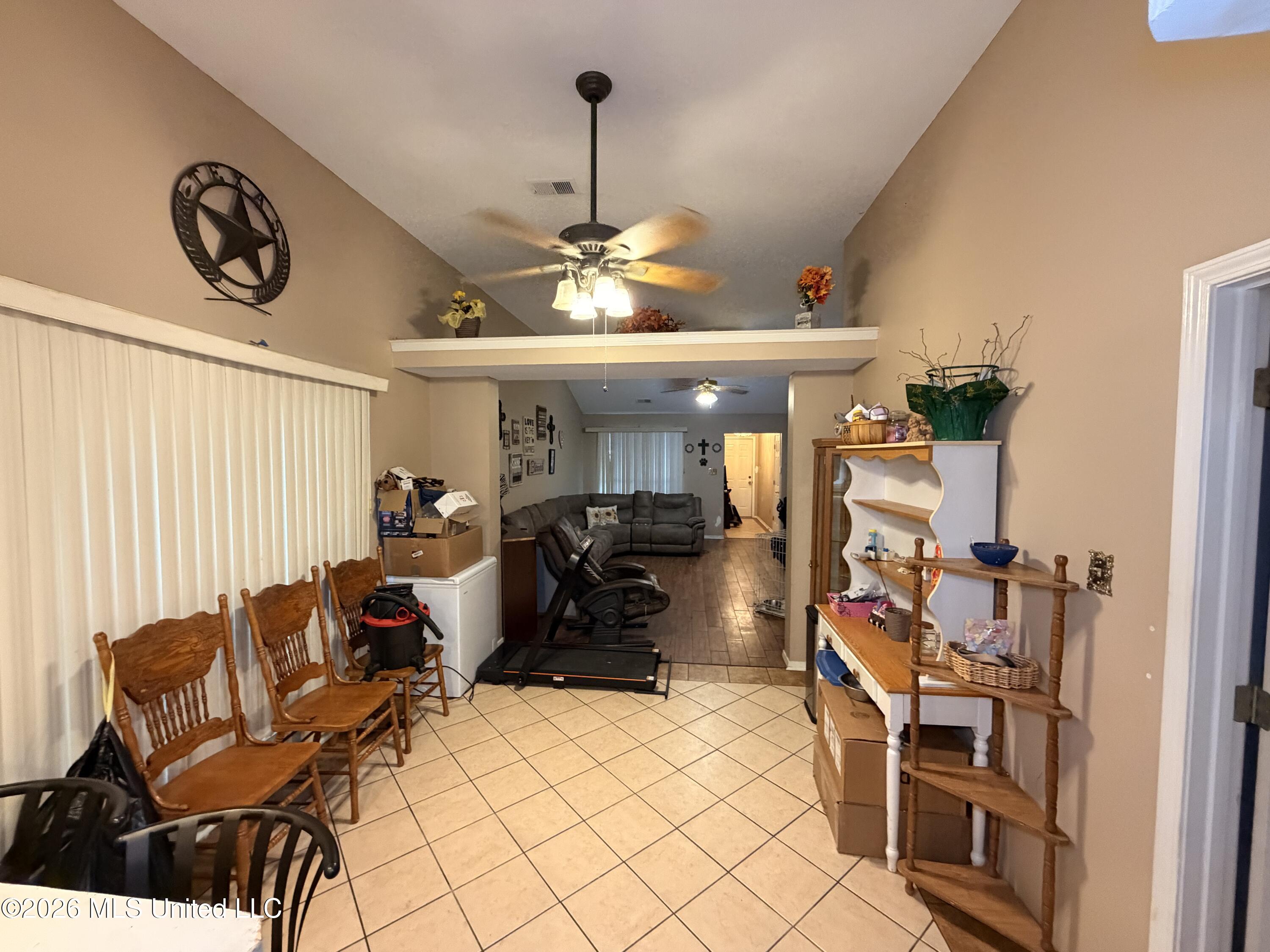 5424 Gibbons Cove Property Photo 5