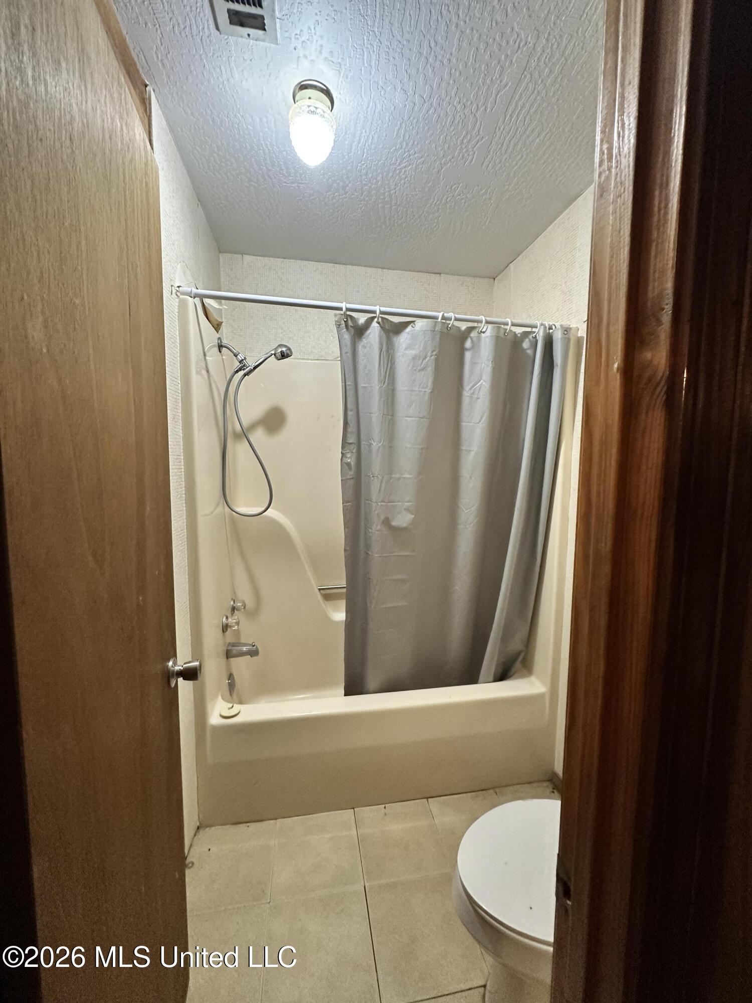17 Howard Street Property Photo 11