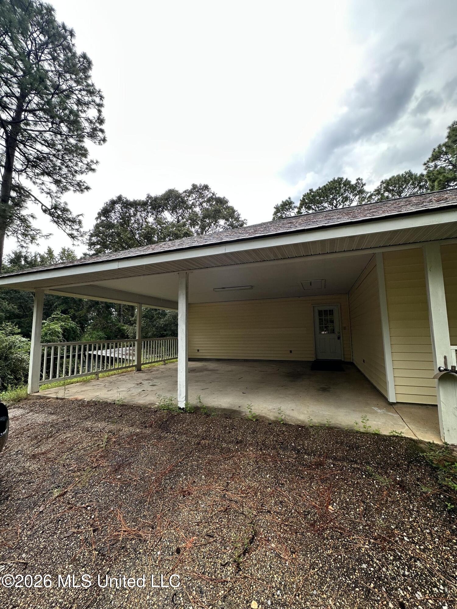 17 Howard Street Property Photo 18