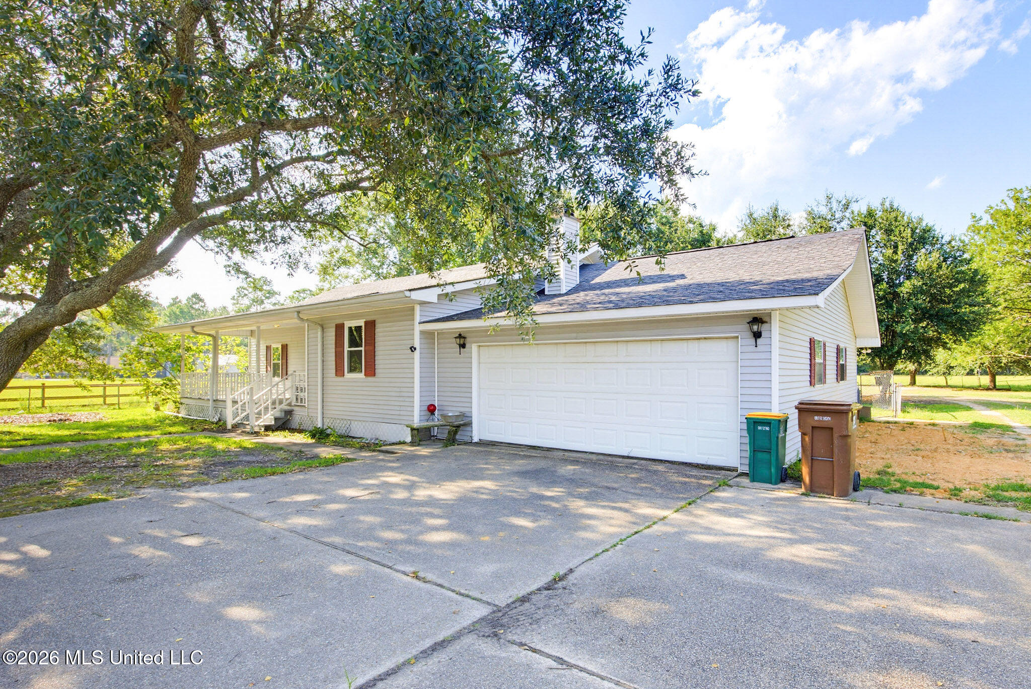 20222 Daugherty Road Property Photo 5