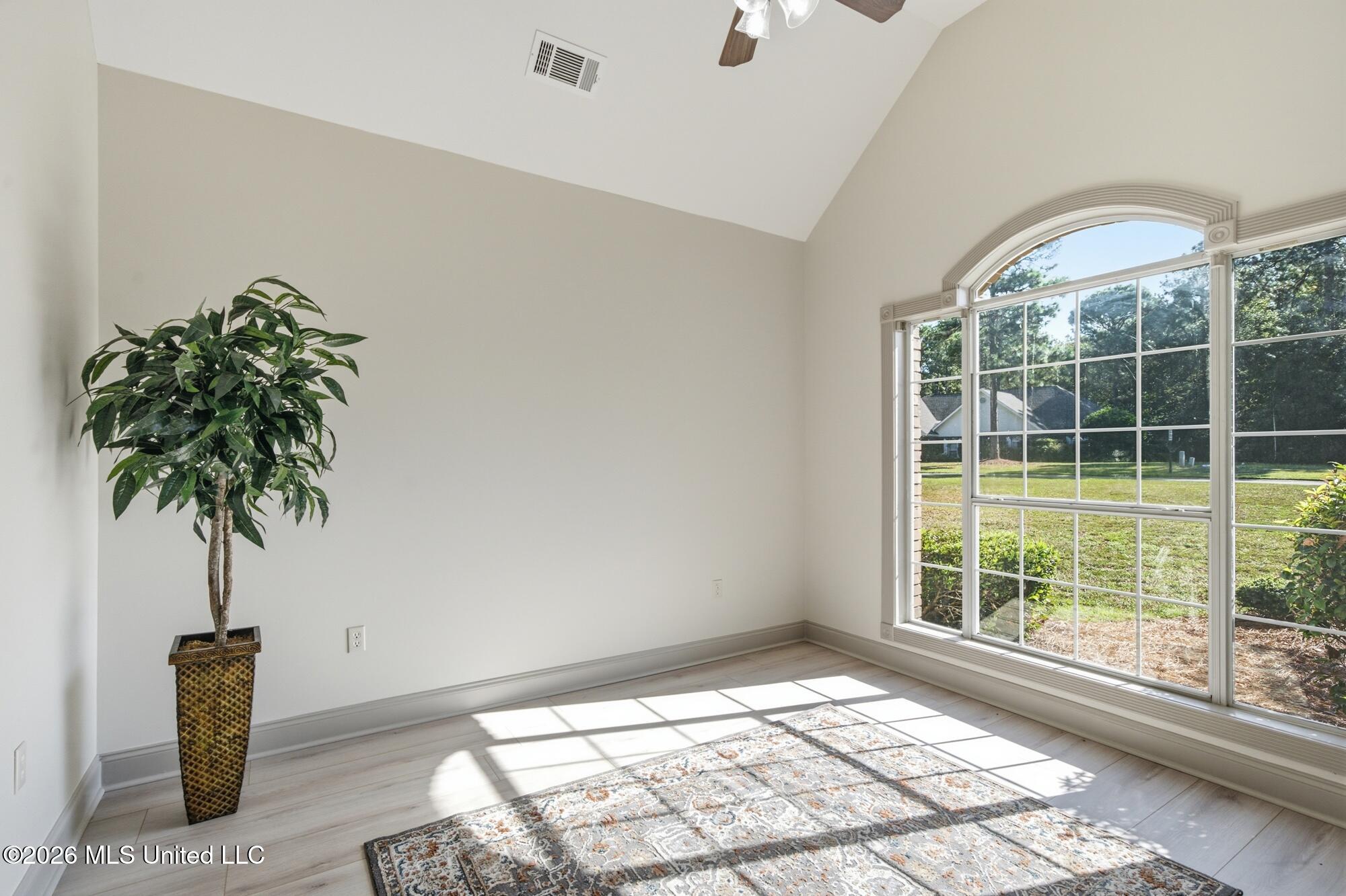 127 Cherry Oak Trail Property Photo 9
