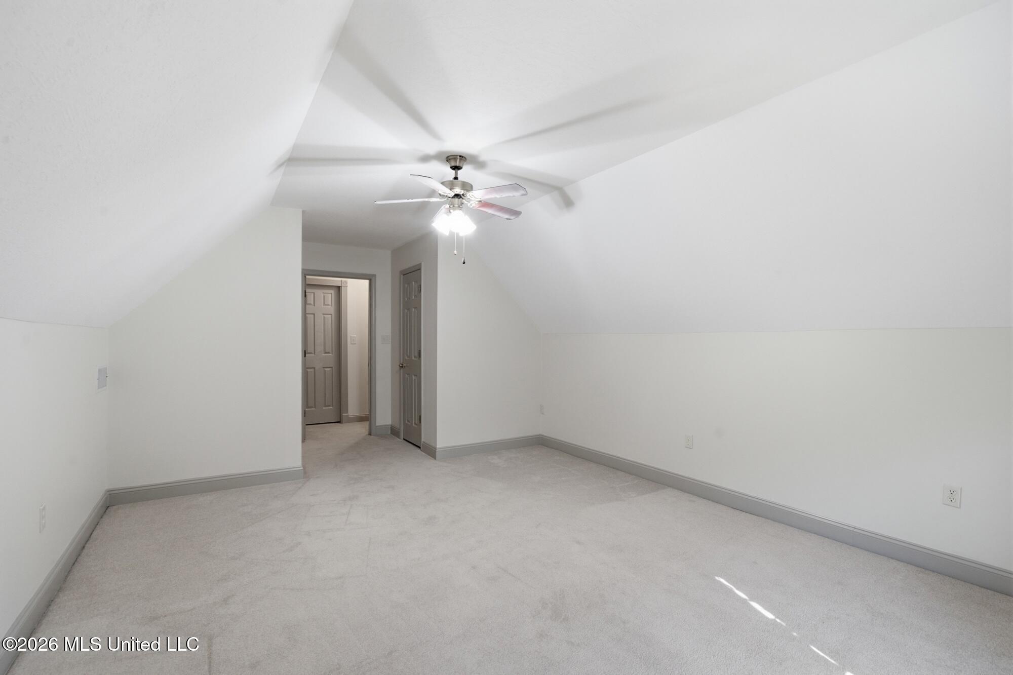 127 Cherry Oak Trail Property Photo 30