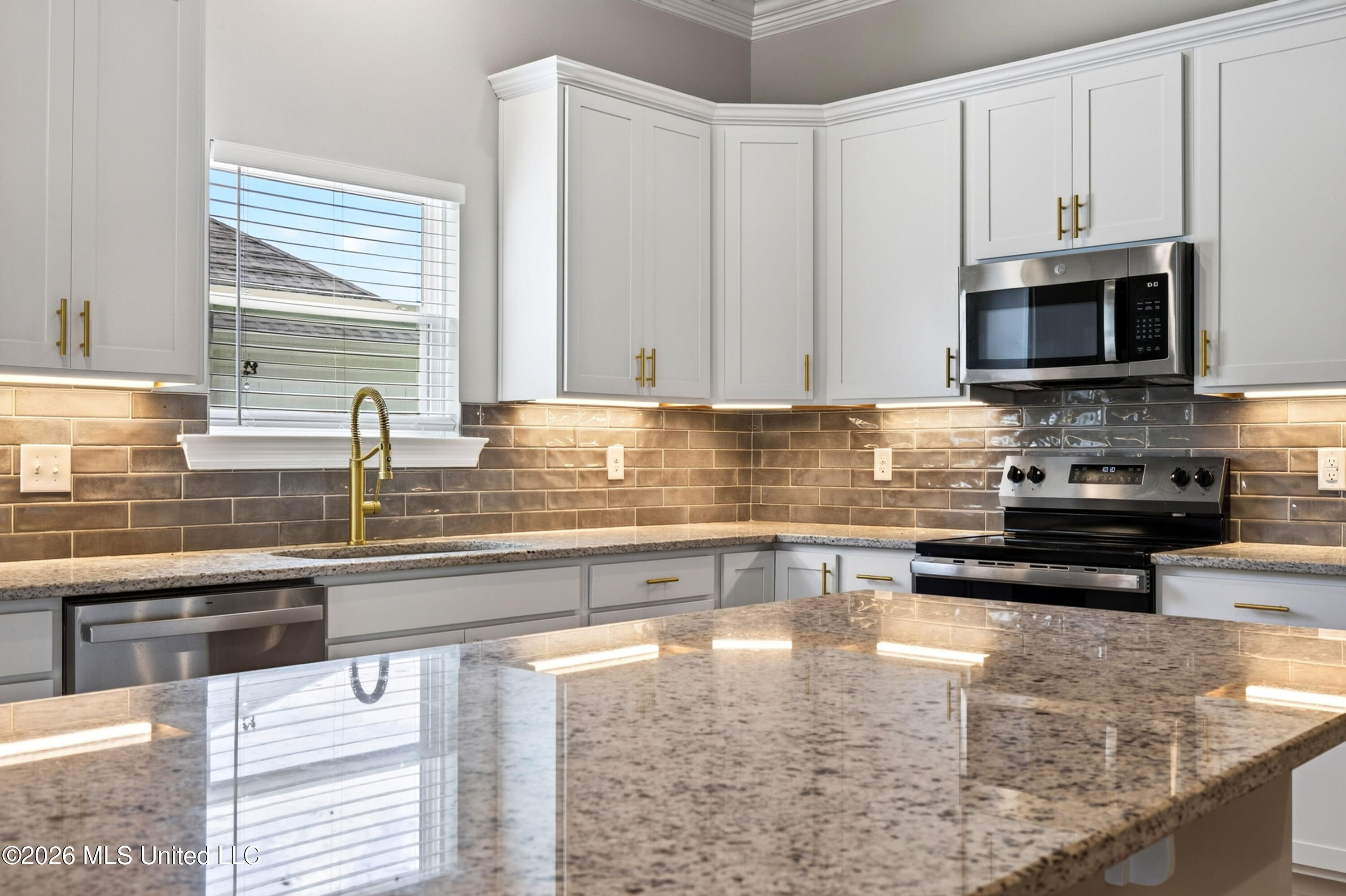 818 Old Spanish Trail Property Photo 8