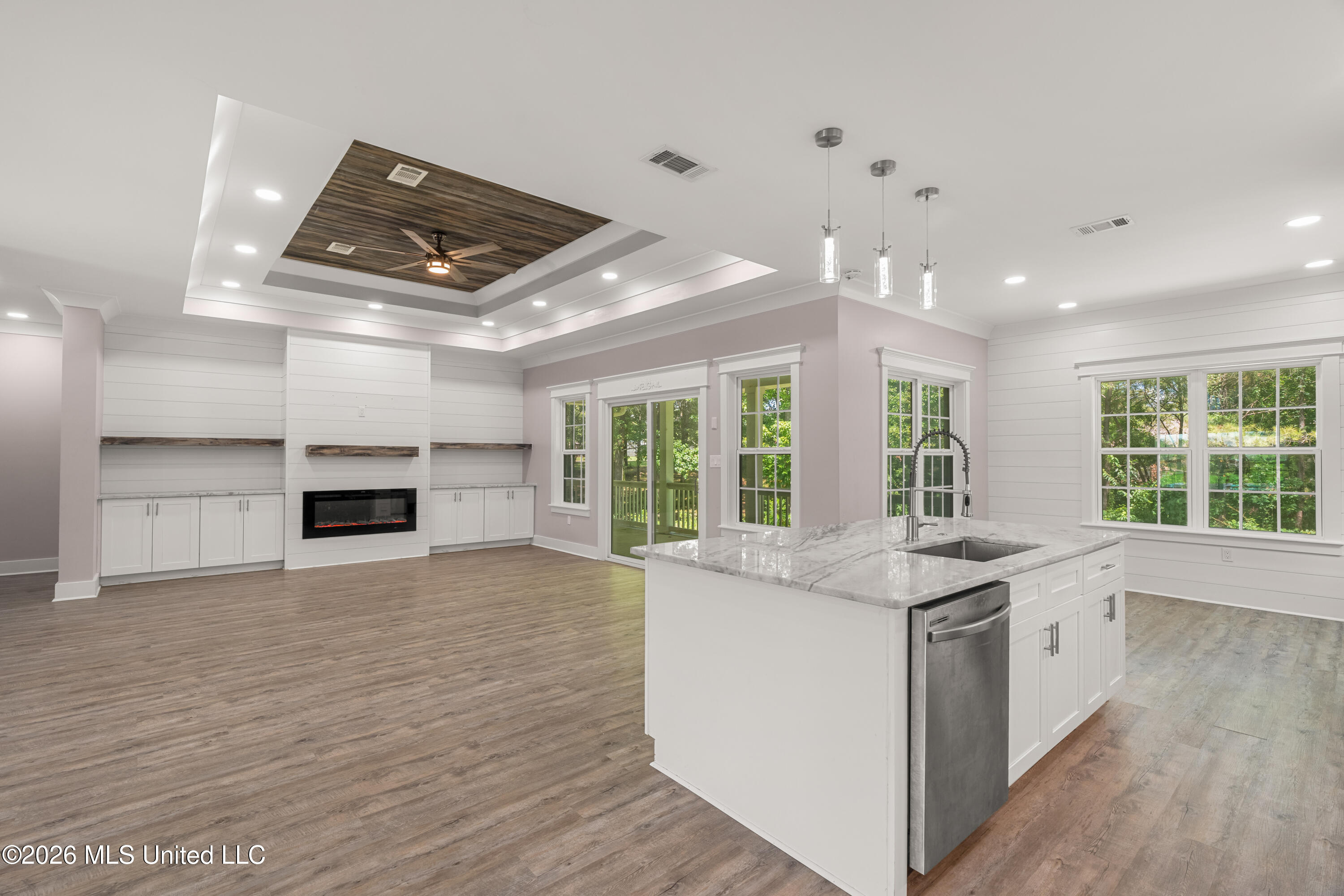23 E Chapel Hill Boulevard Property Photo 10