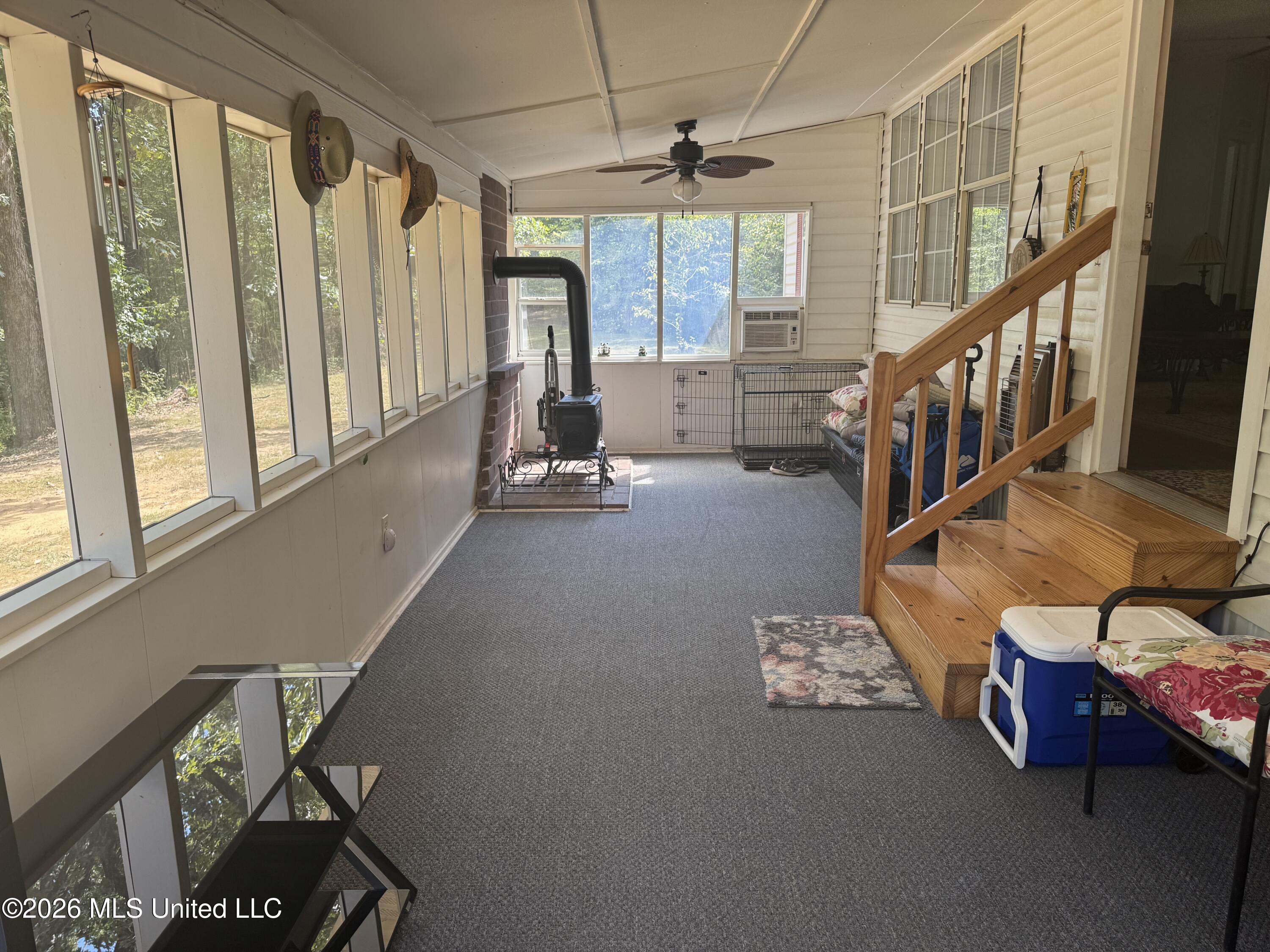 191 Bob White Lane Property Photo 5