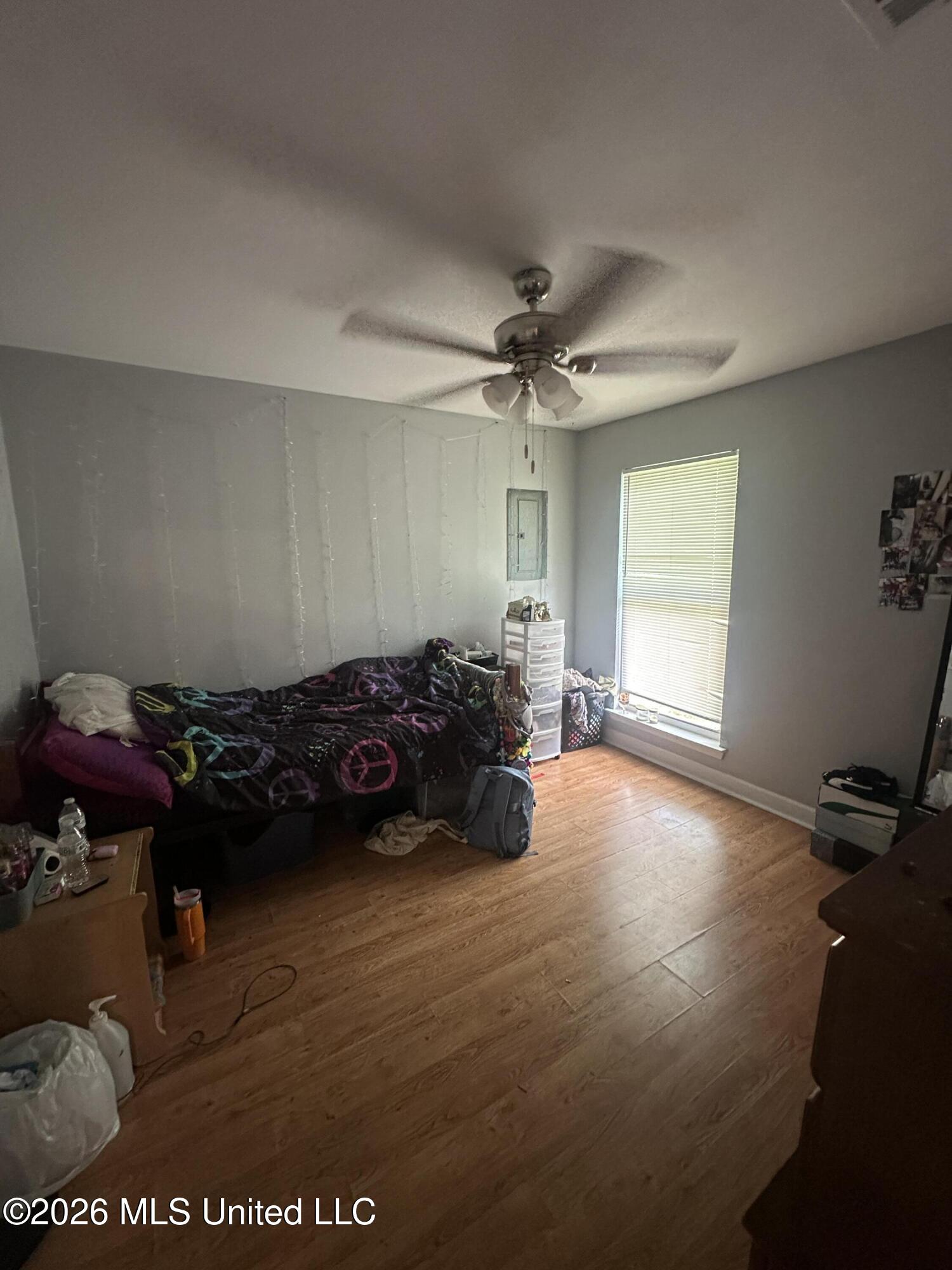 6235 W Forrest Street Property Photo 10