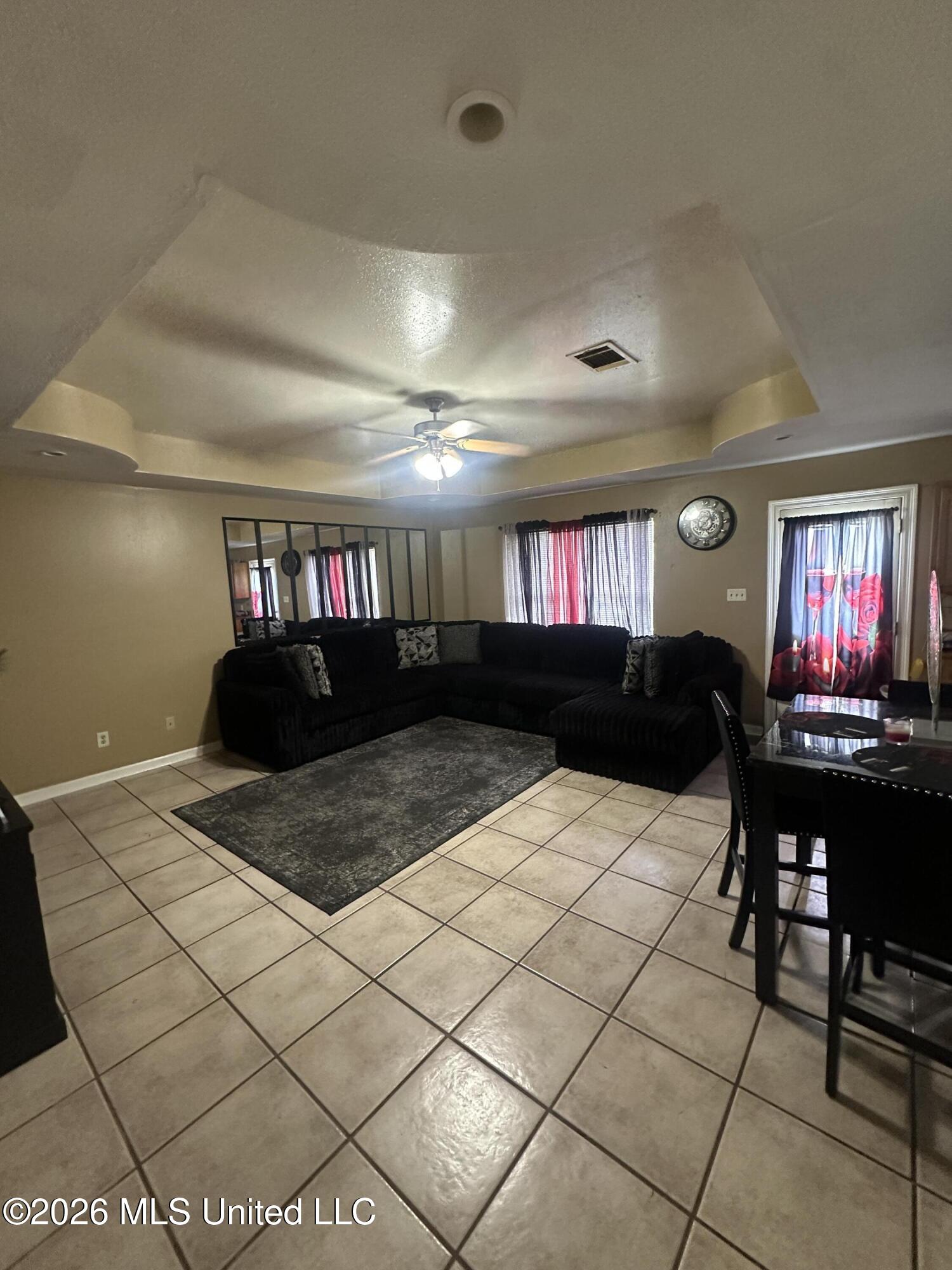 6235 W Forrest Street Property Photo 14