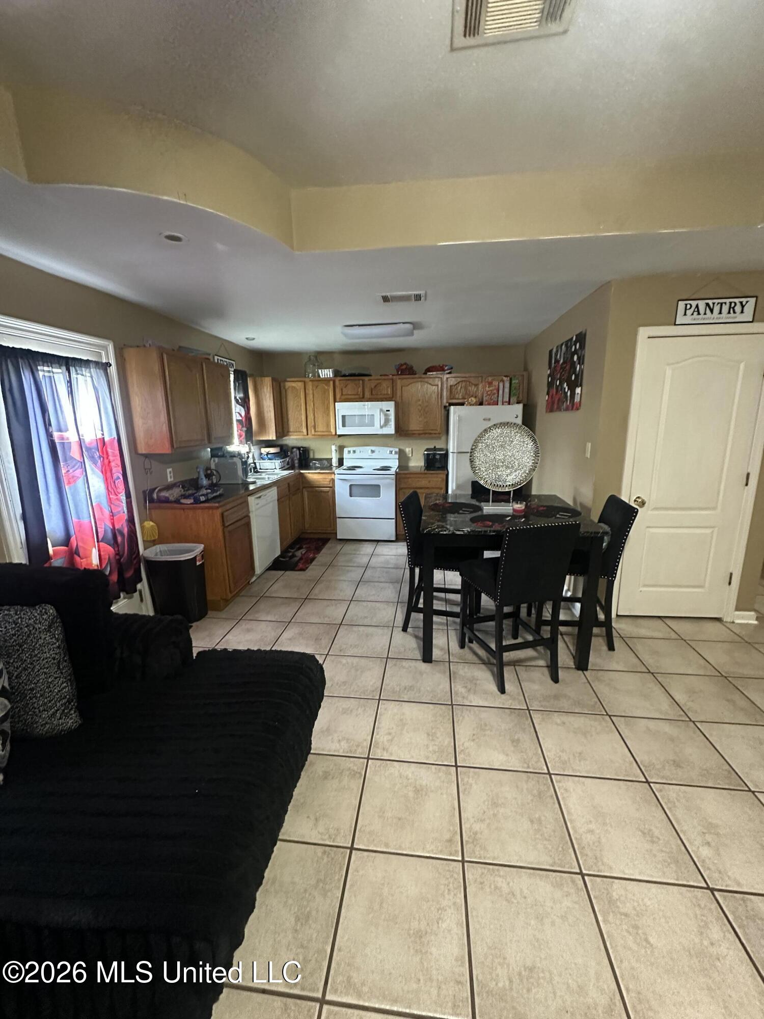 6235 W Forrest Street Property Photo 16