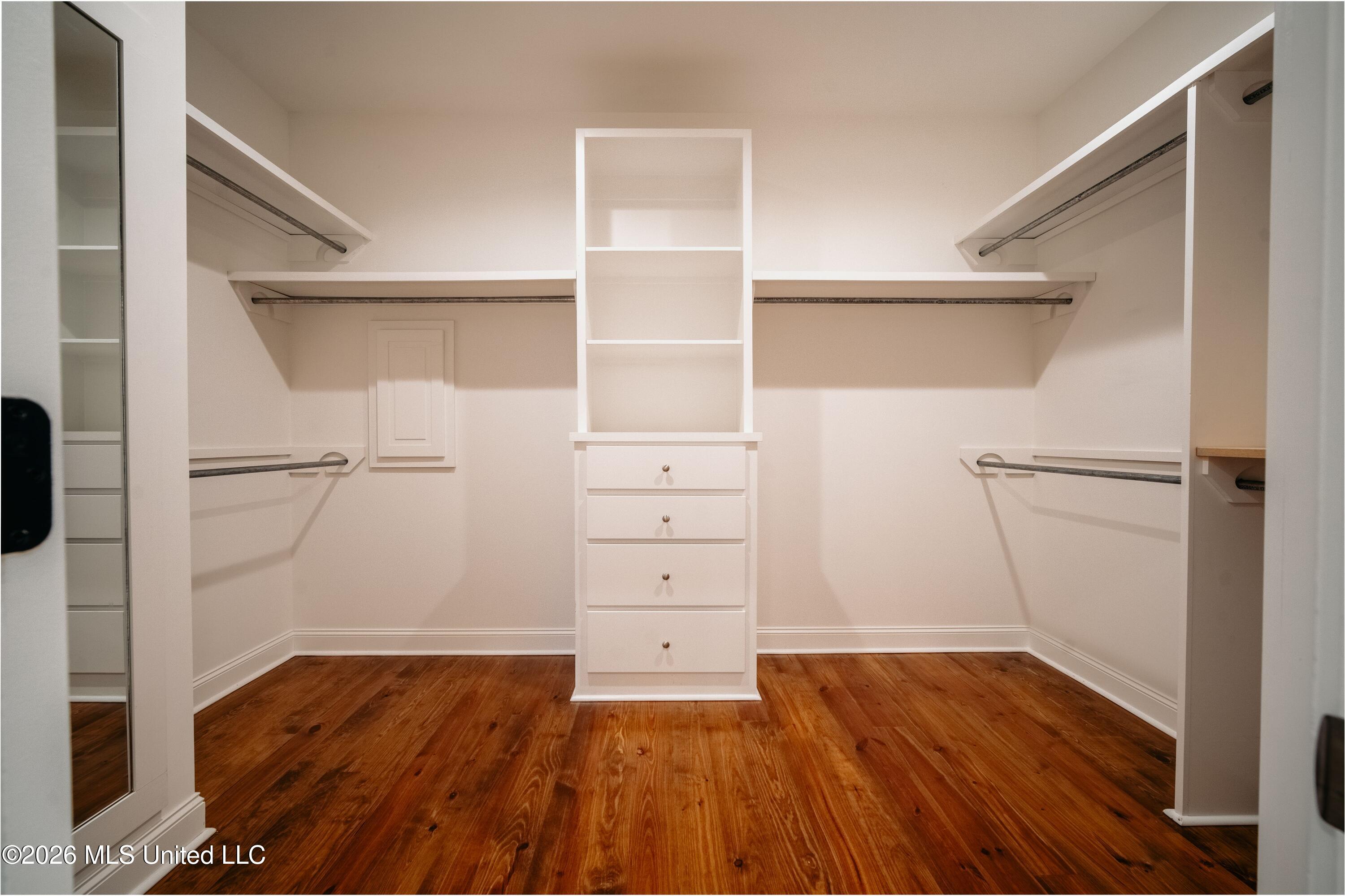 159 Camden Lake Drive Property Photo 12