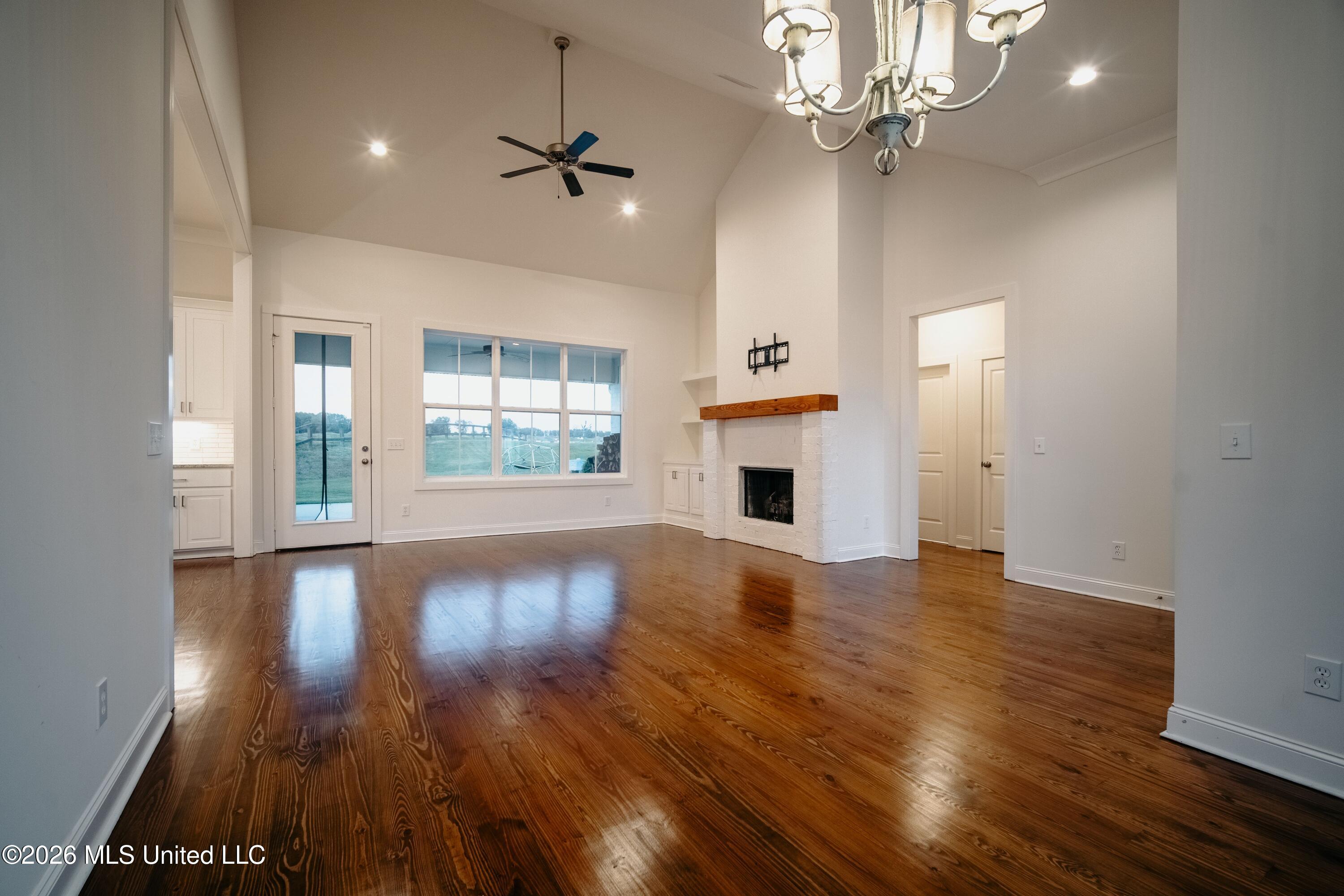 159 Camden Lake Drive Property Photo 21