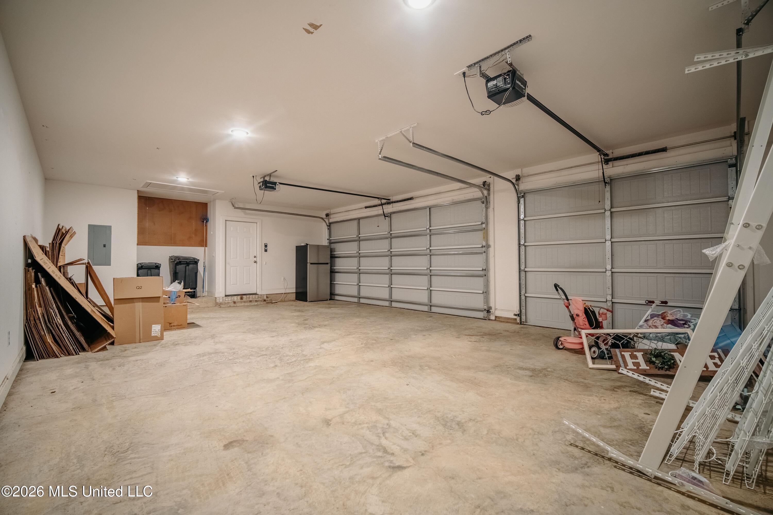 159 Camden Lake Drive Property Photo 29