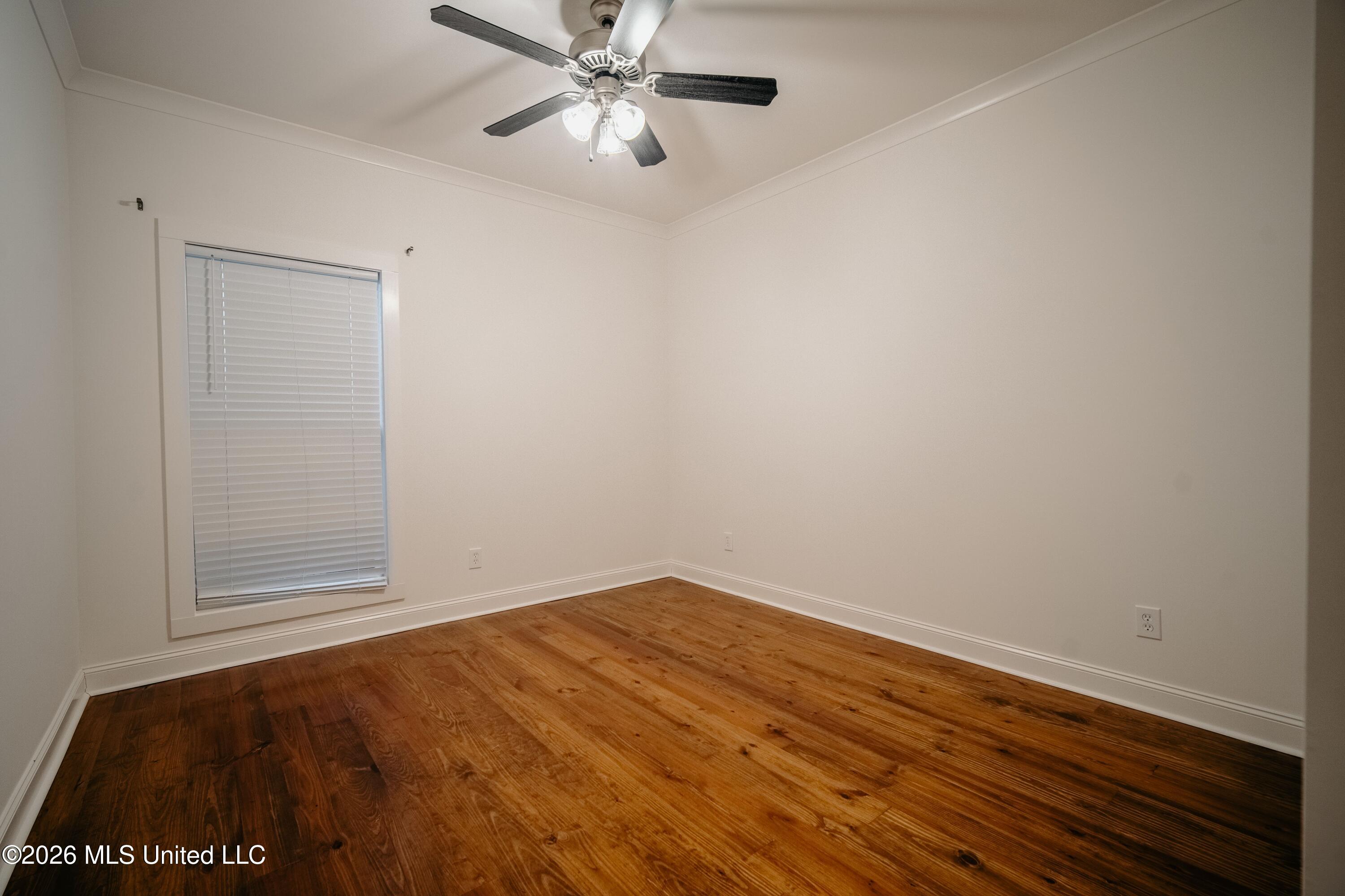 159 Camden Lake Drive Property Photo 30