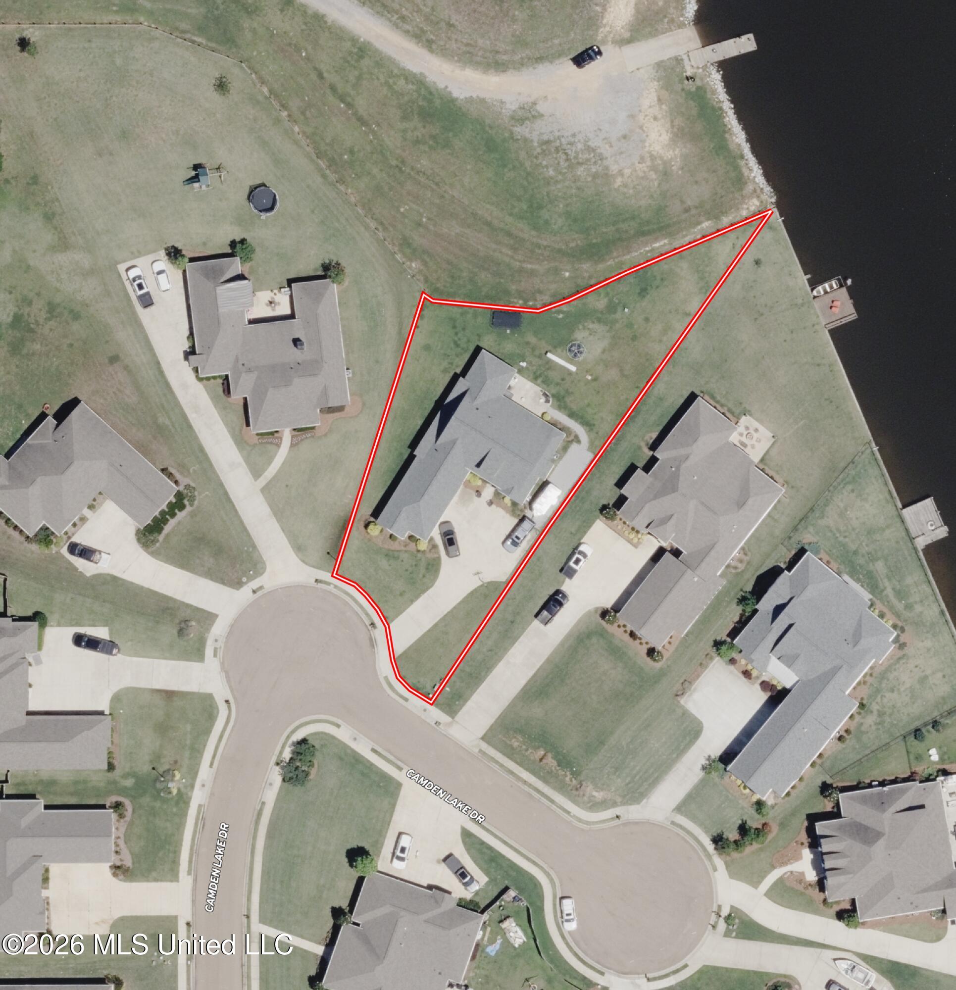 159 Camden Lake Drive Property Photo 43