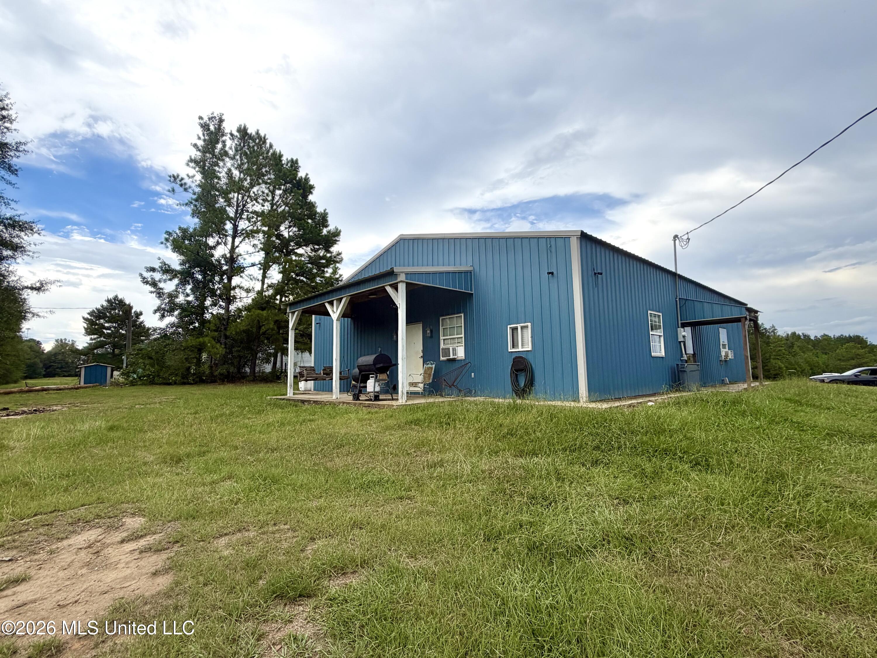 3651 Ruth Drive Property Photo 2