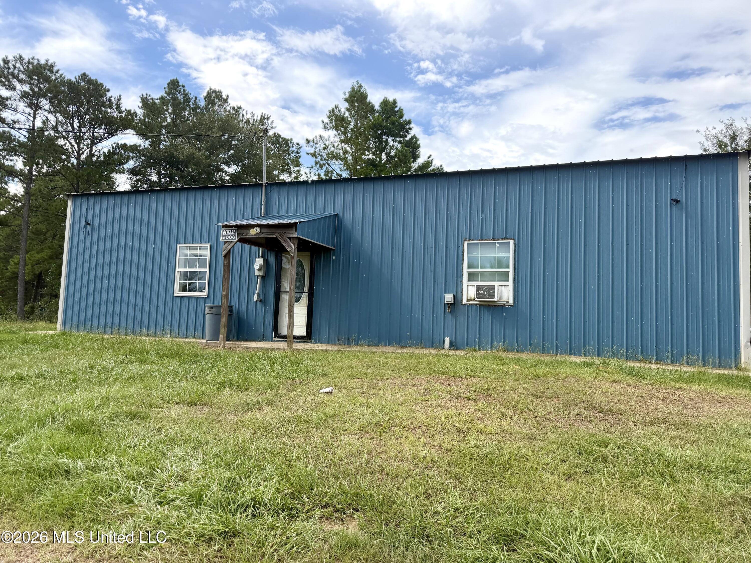 3651 Ruth Drive Property Photo 6