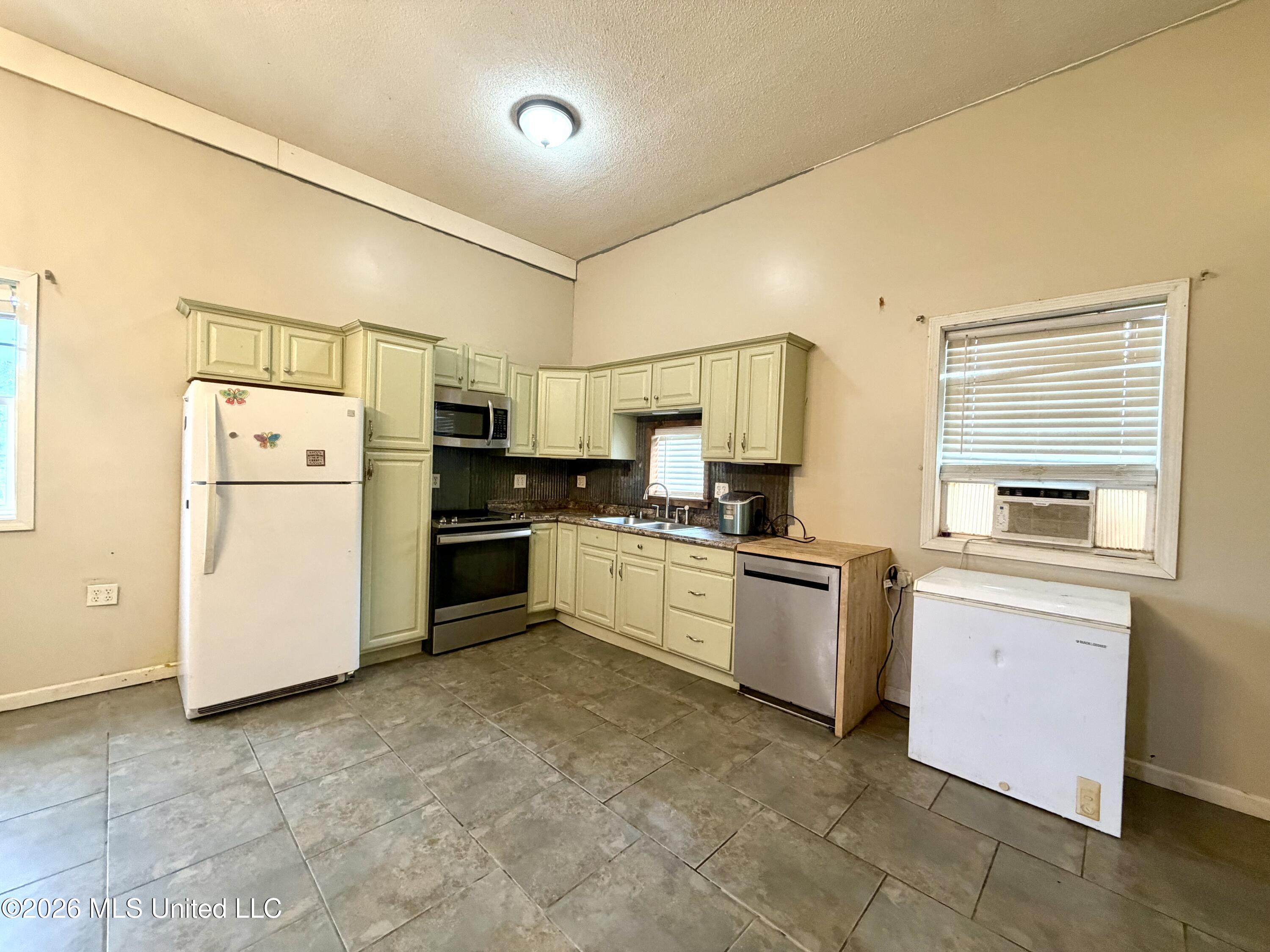 3651 Ruth Drive Property Photo 21
