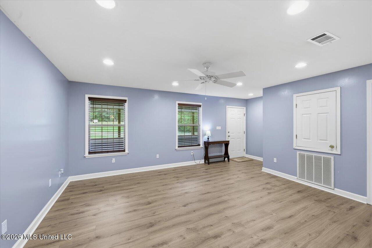 4000 Bethesda Road Property Photo 8