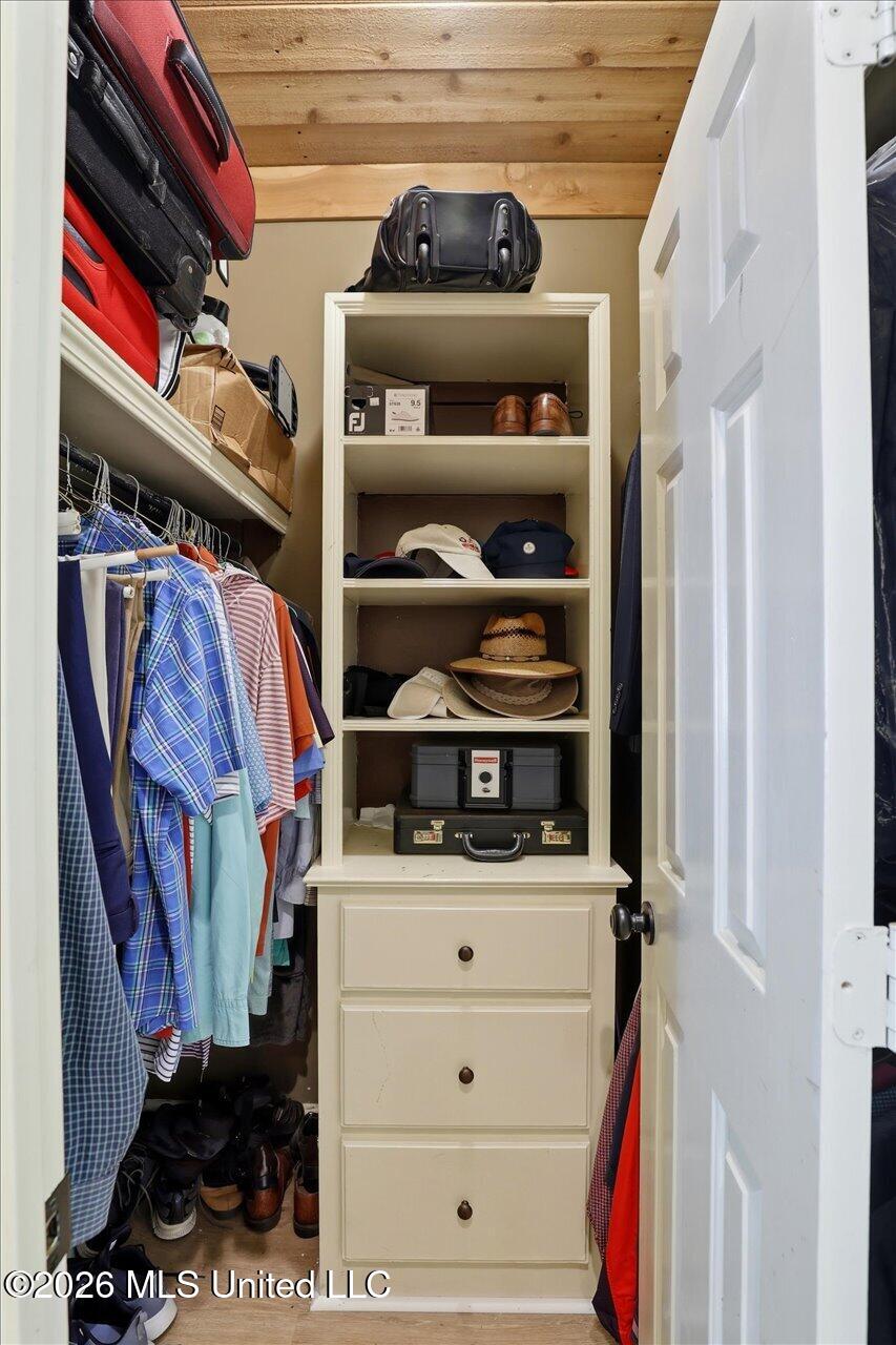 489 Annandale Parkway Property Photo 27