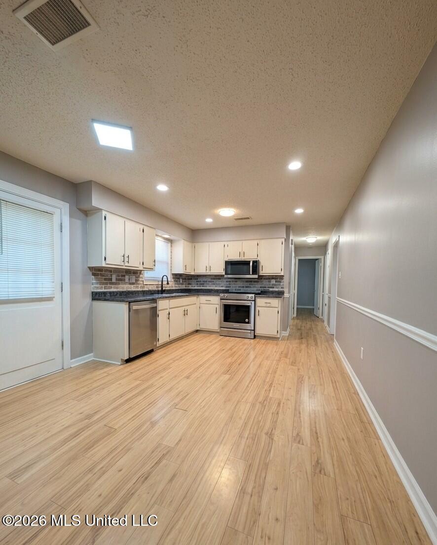 5347 Nail Road Property Photo 4