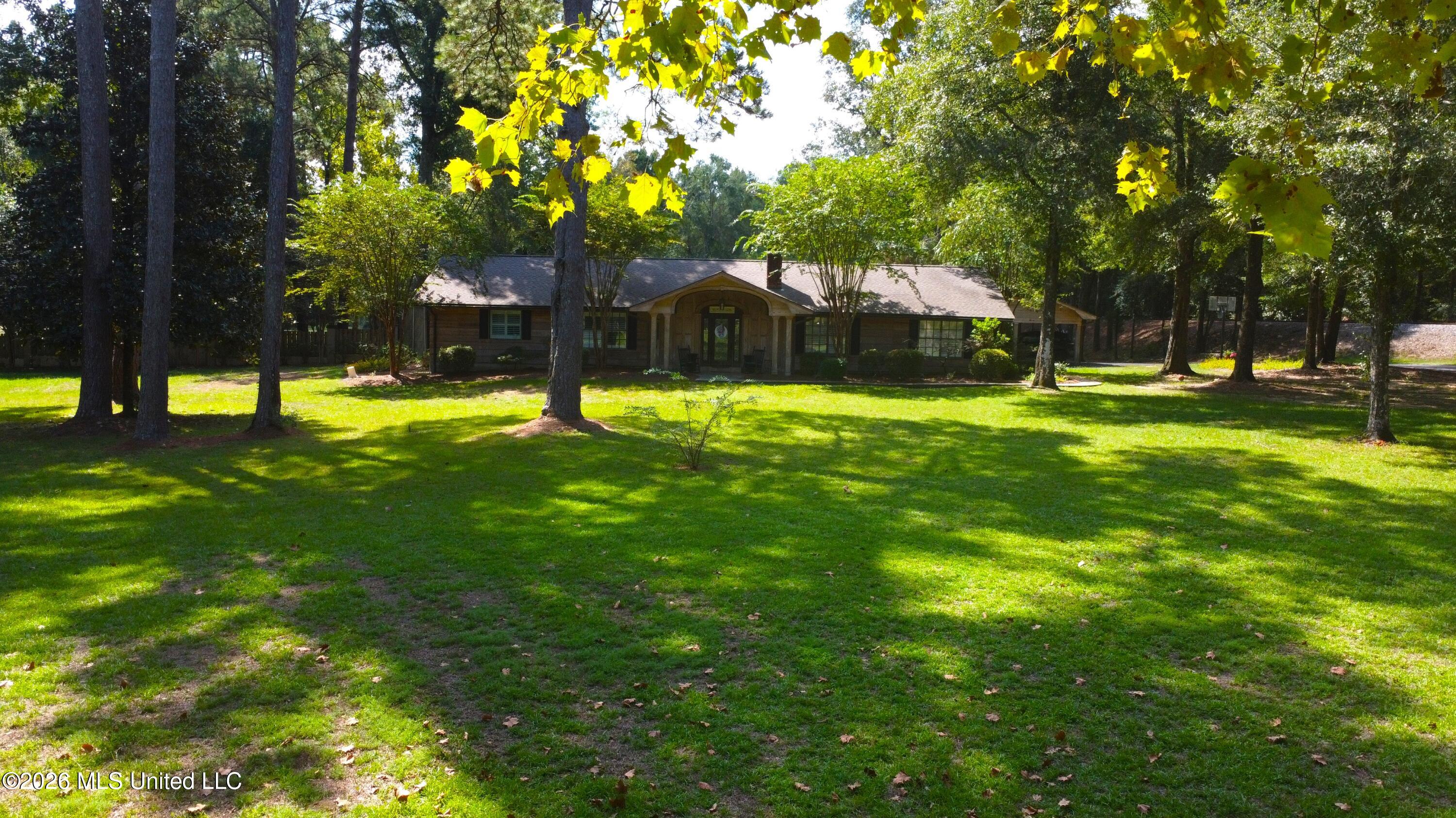 8 Sunflower Road Property Photo 1
