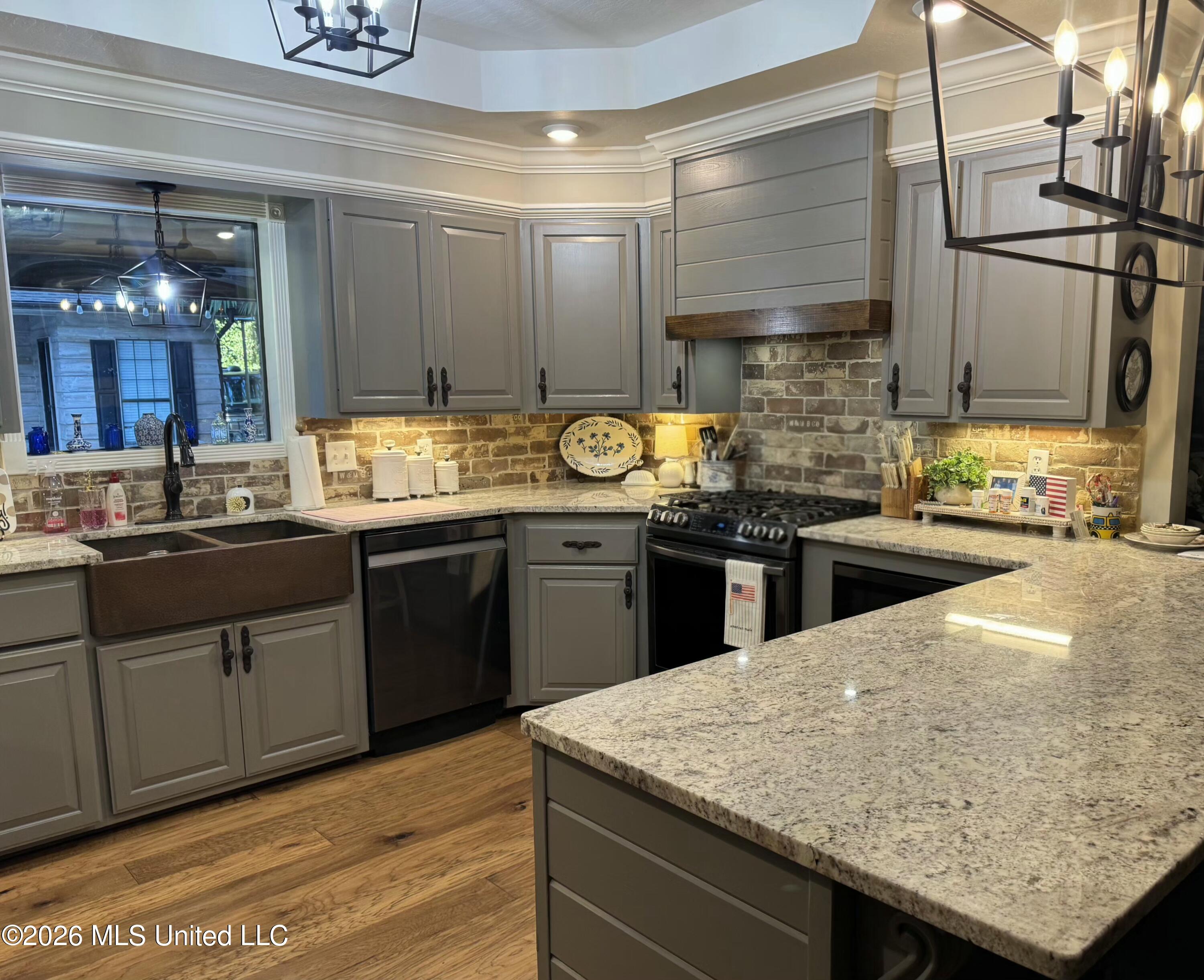 8 Sunflower Road Property Photo 16