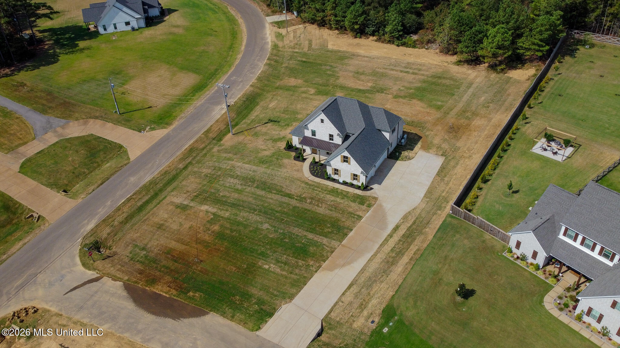 14160 Hidden Loop Property Photo 2