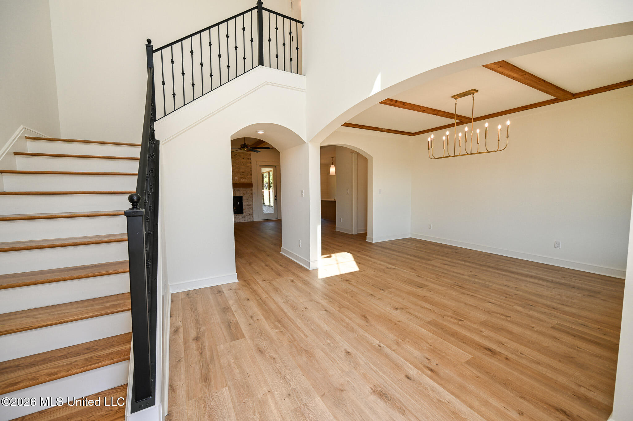 14160 Hidden Loop Property Photo 3