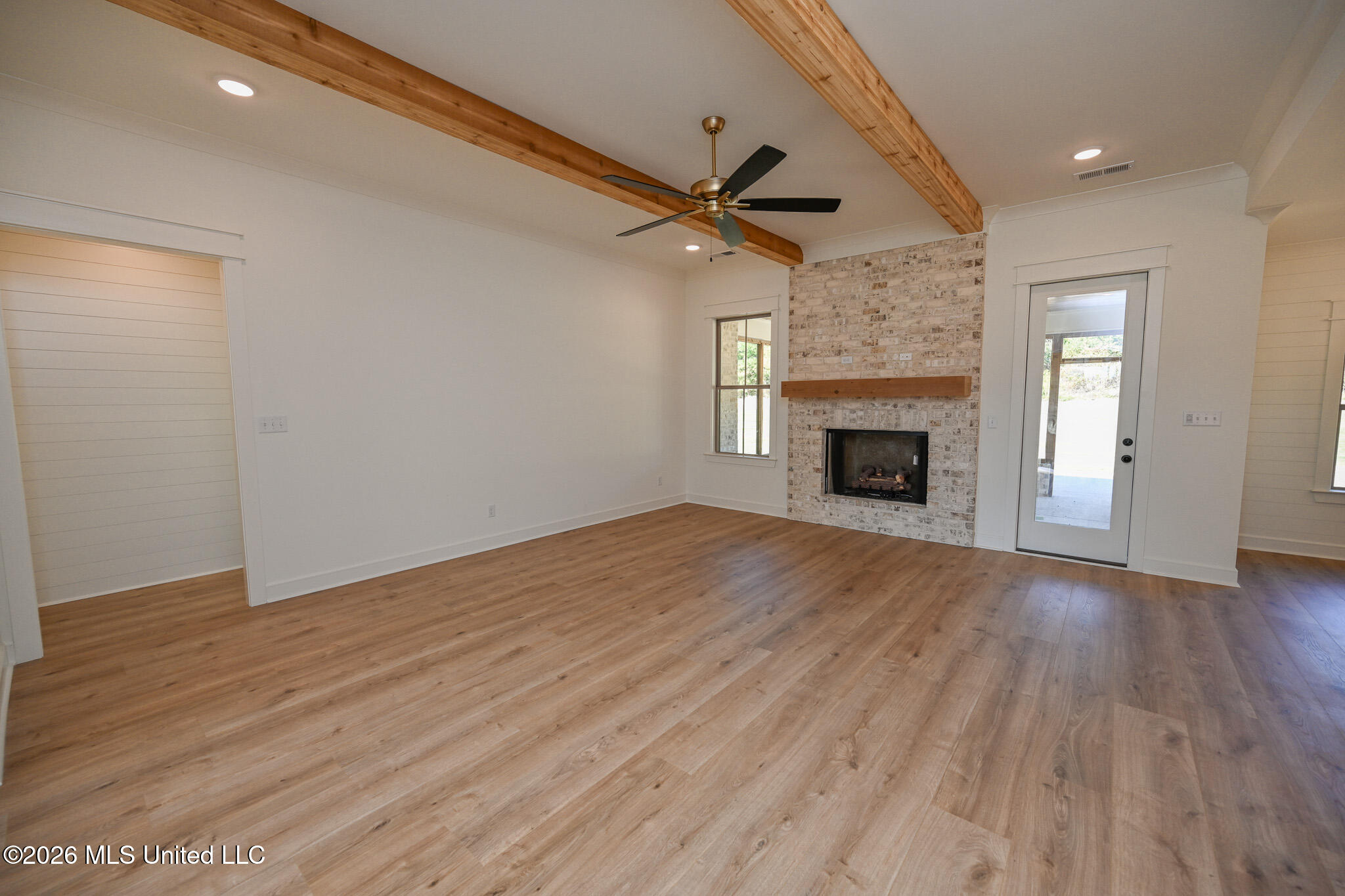 14160 Hidden Loop Property Photo 6