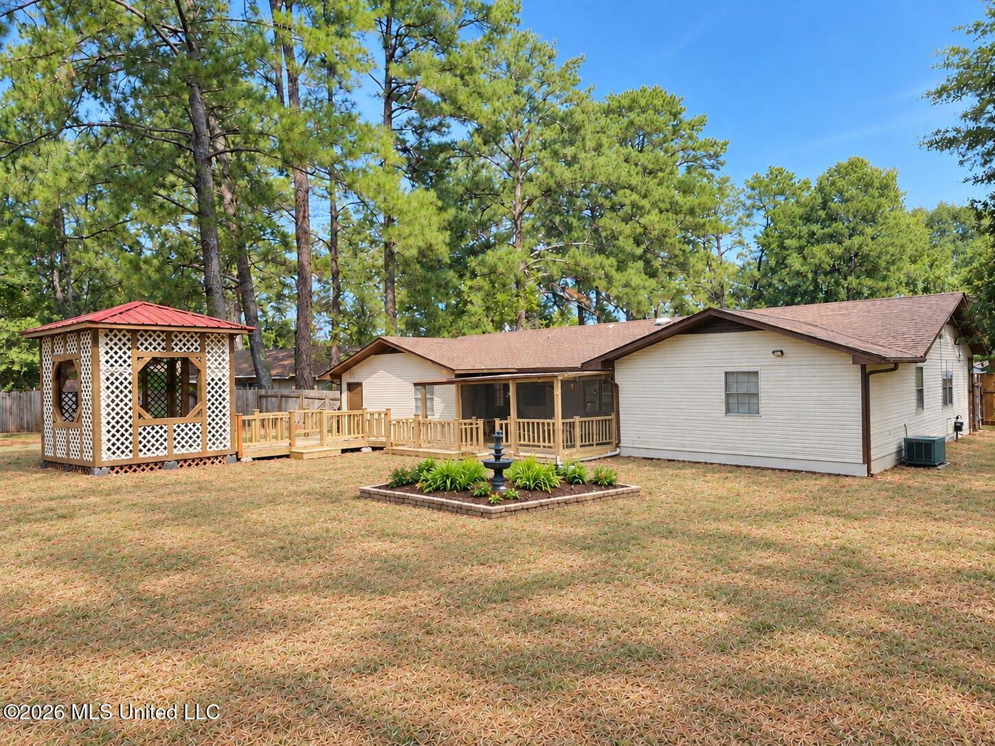 1967 Teakwood Drive Property Photo 18