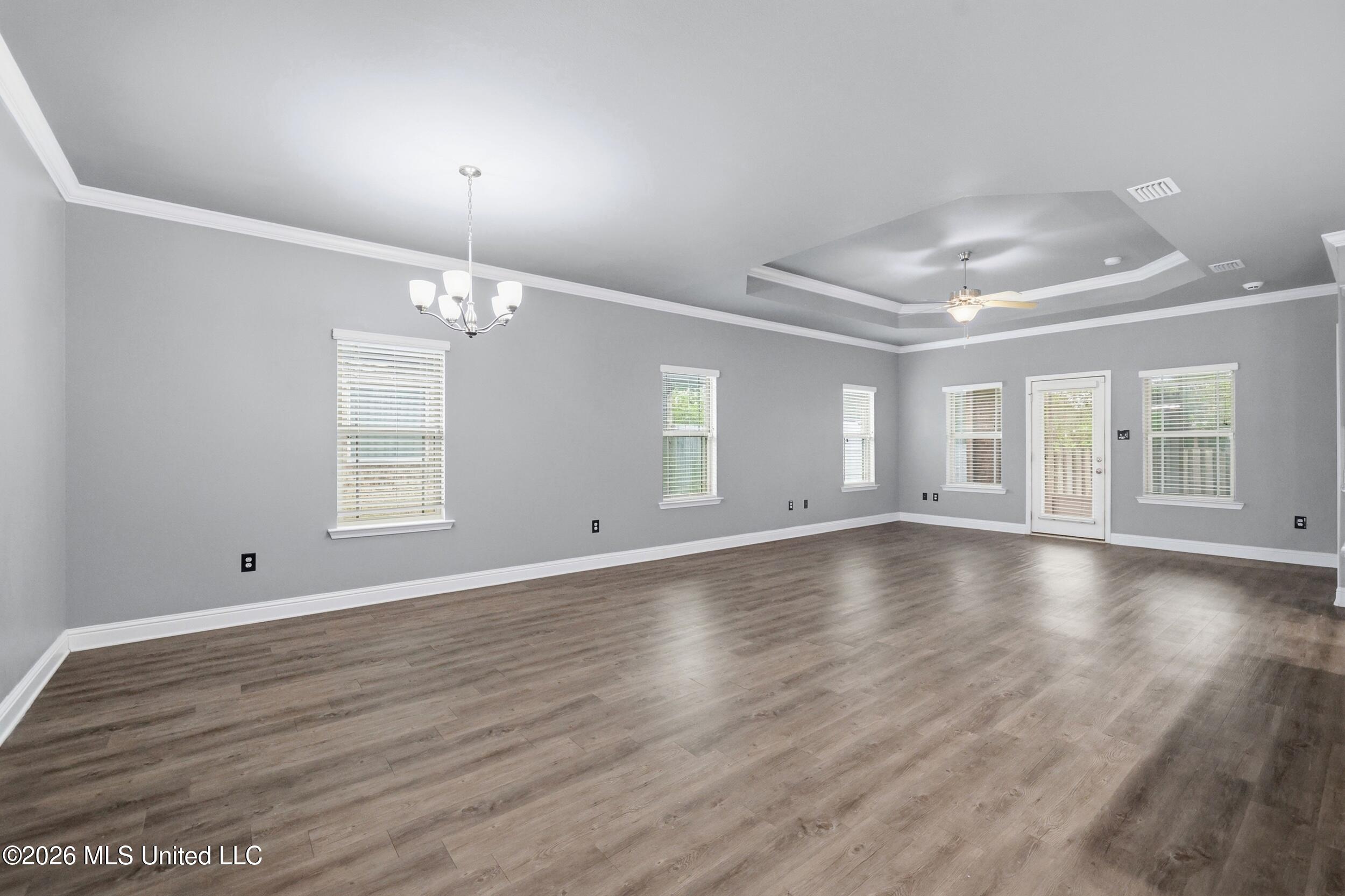 212 Sandy Drive Property Photo 5