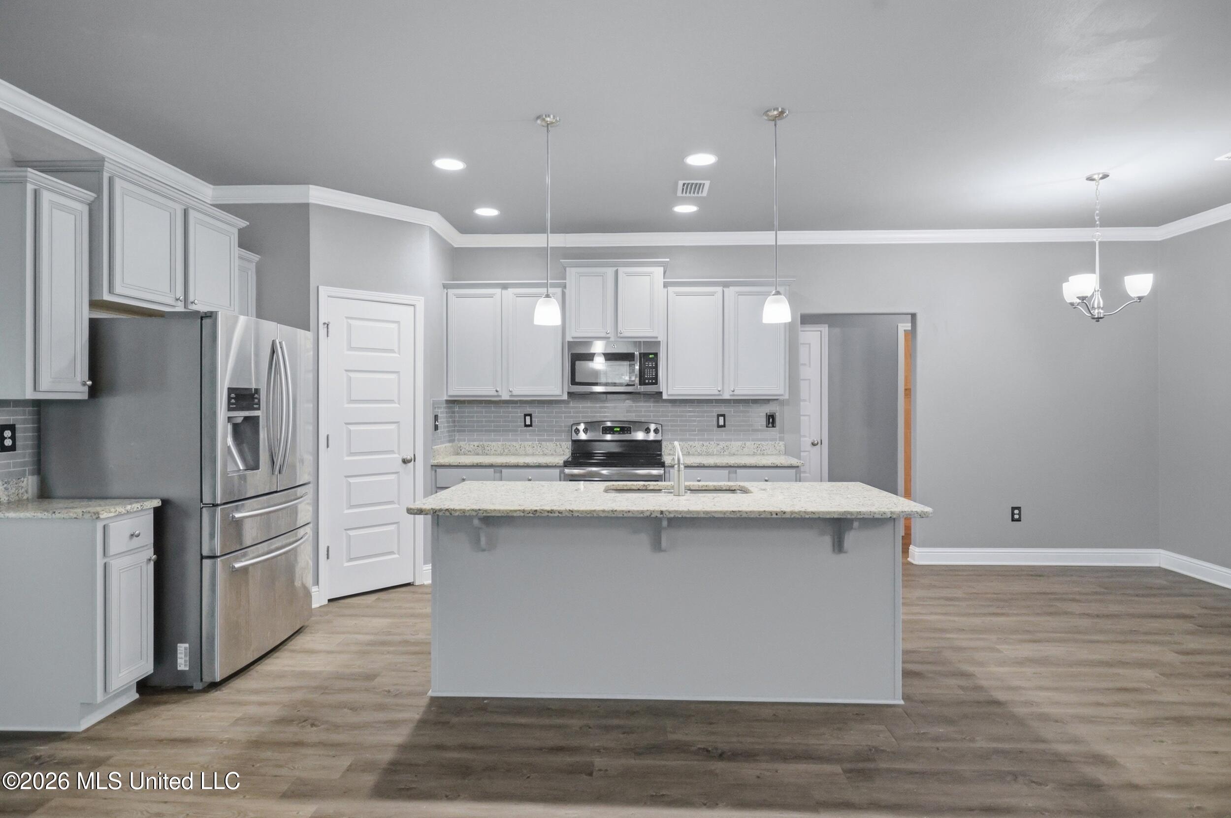 212 Sandy Drive Property Photo 11