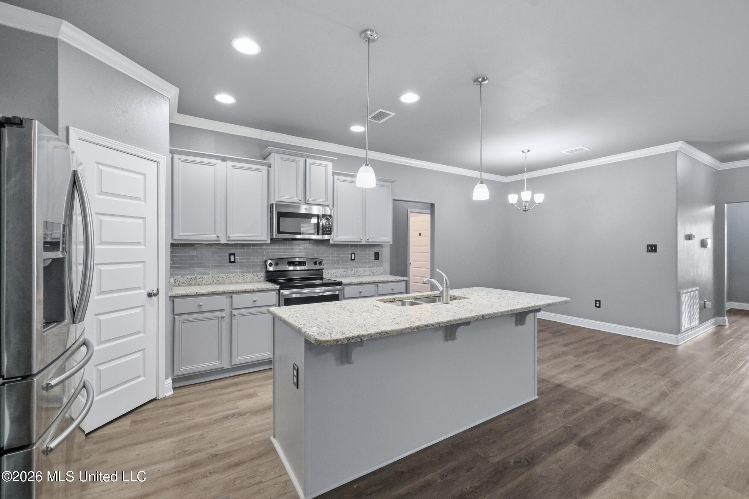 212 Sandy Drive Property Photo 12