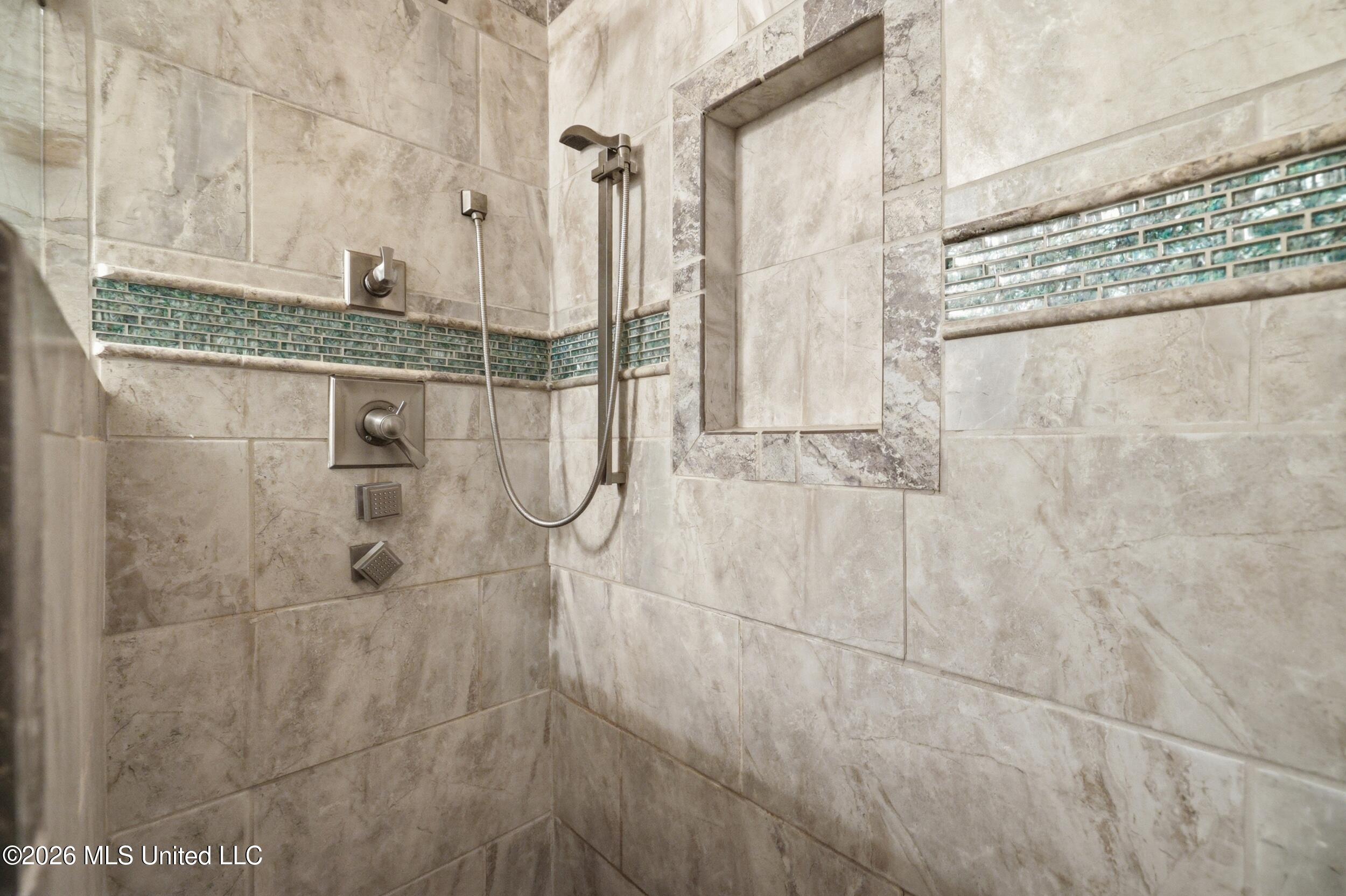 212 Sandy Drive Property Photo 26