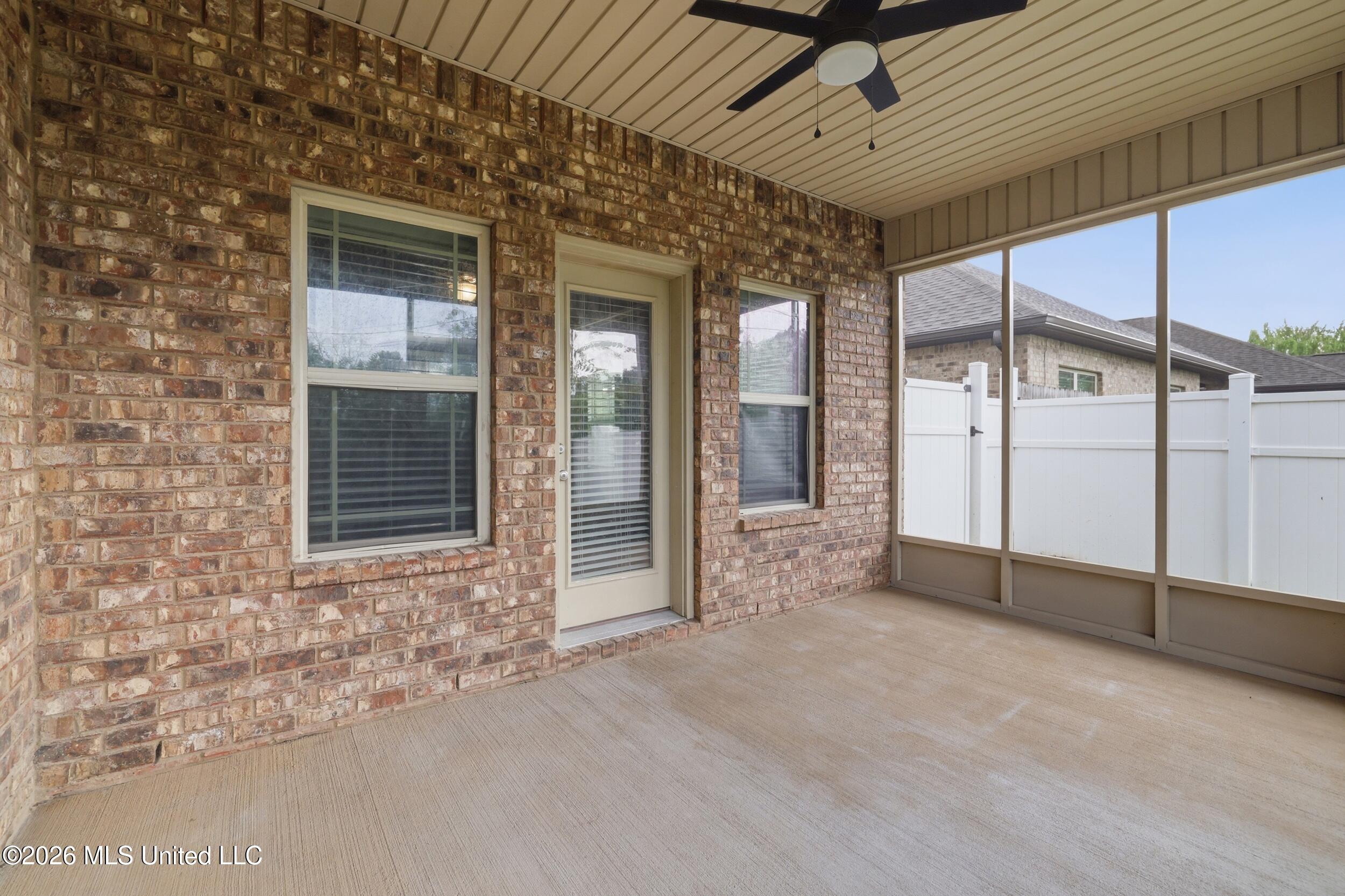 212 Sandy Drive Property Photo 31