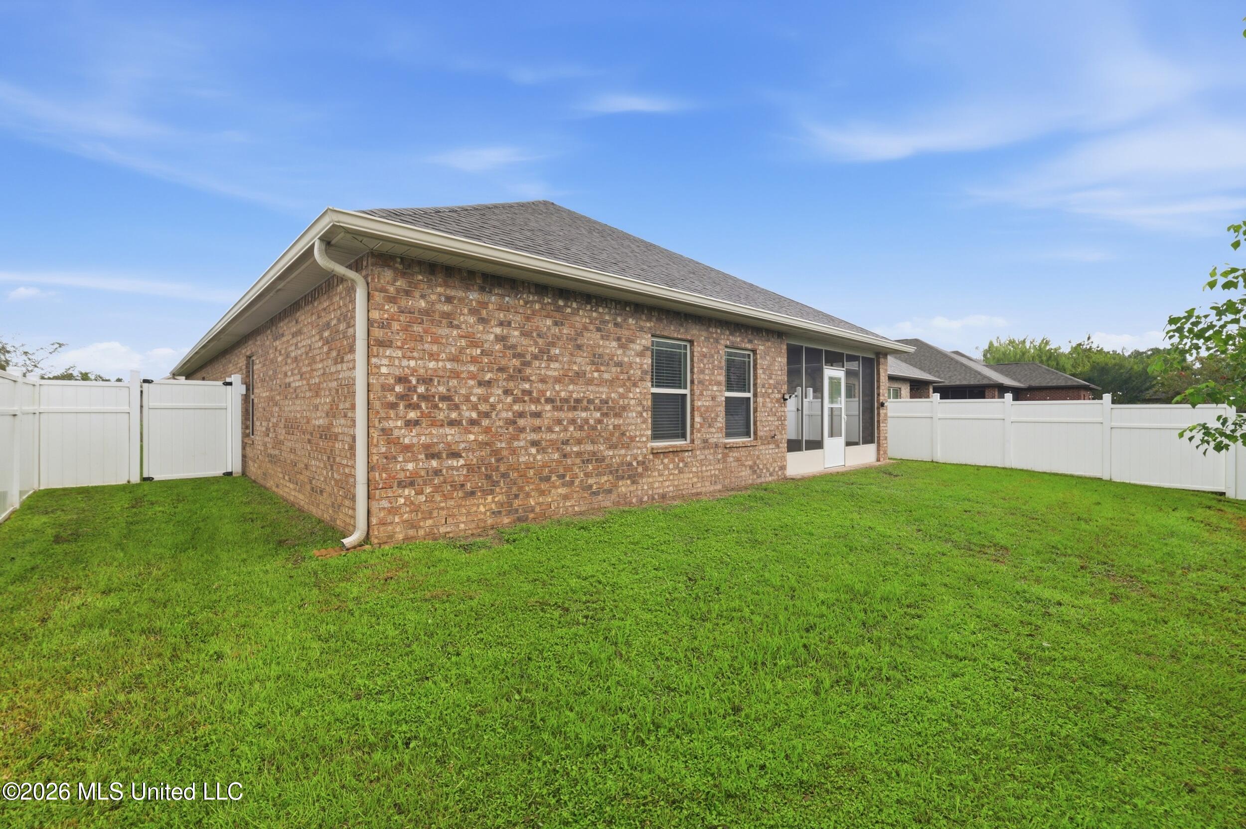 212 Sandy Drive Property Photo 33