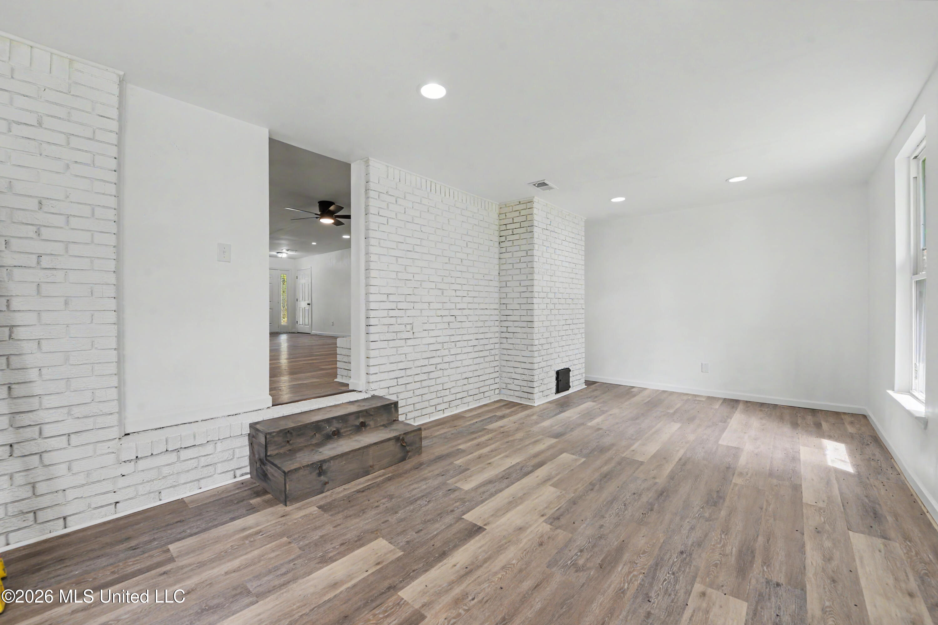 296 Tom Hempstead Road Property Photo 13