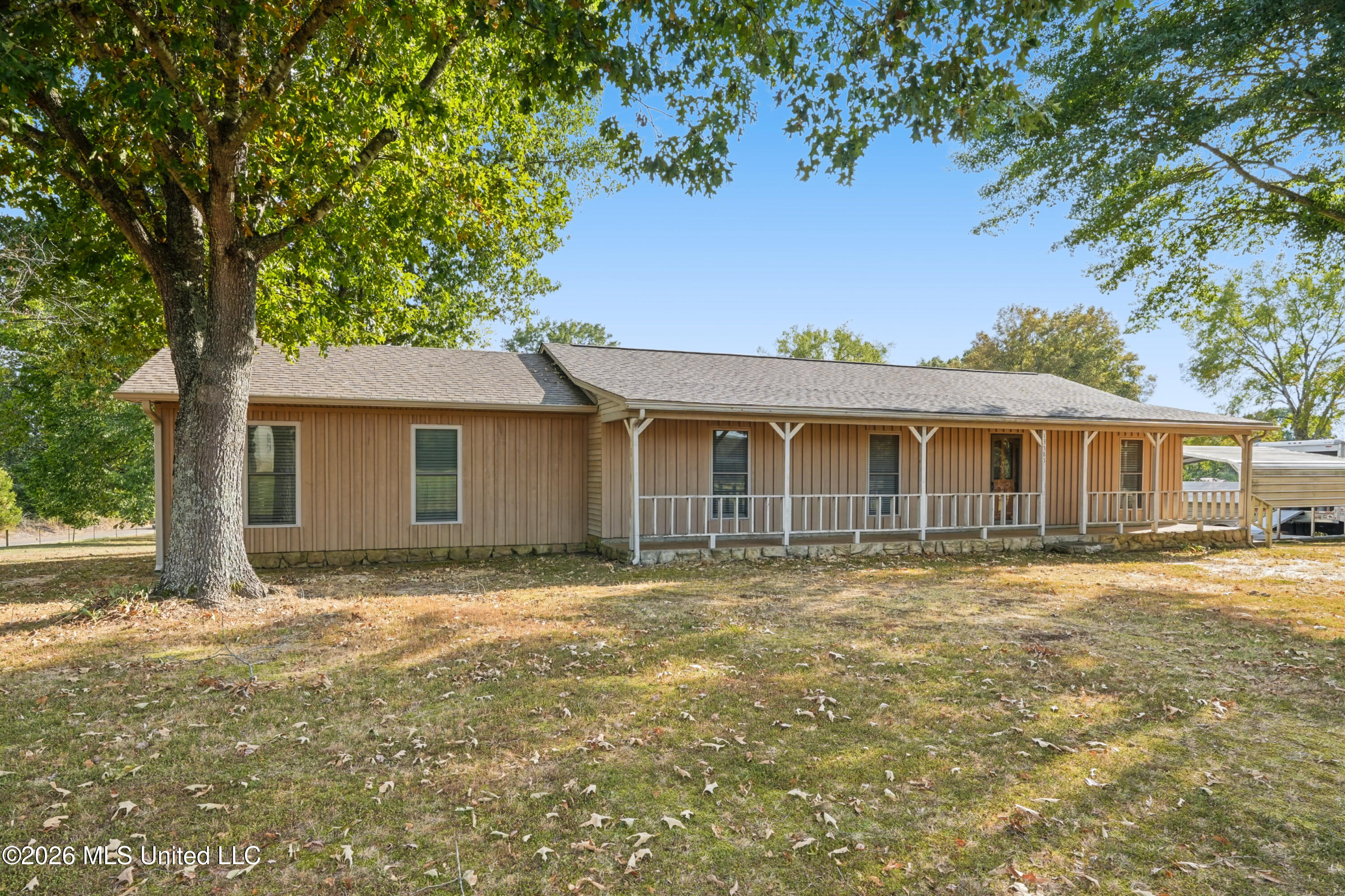 13585 Holly Springs Road Property Photo 1
